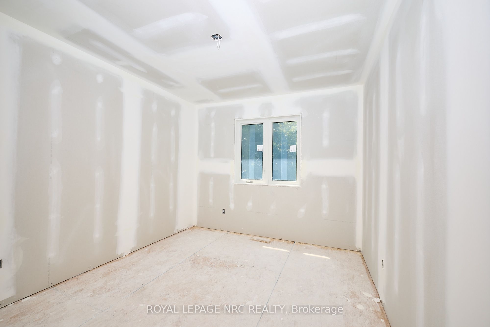 6672 Hawkins Street Property Photo 17
