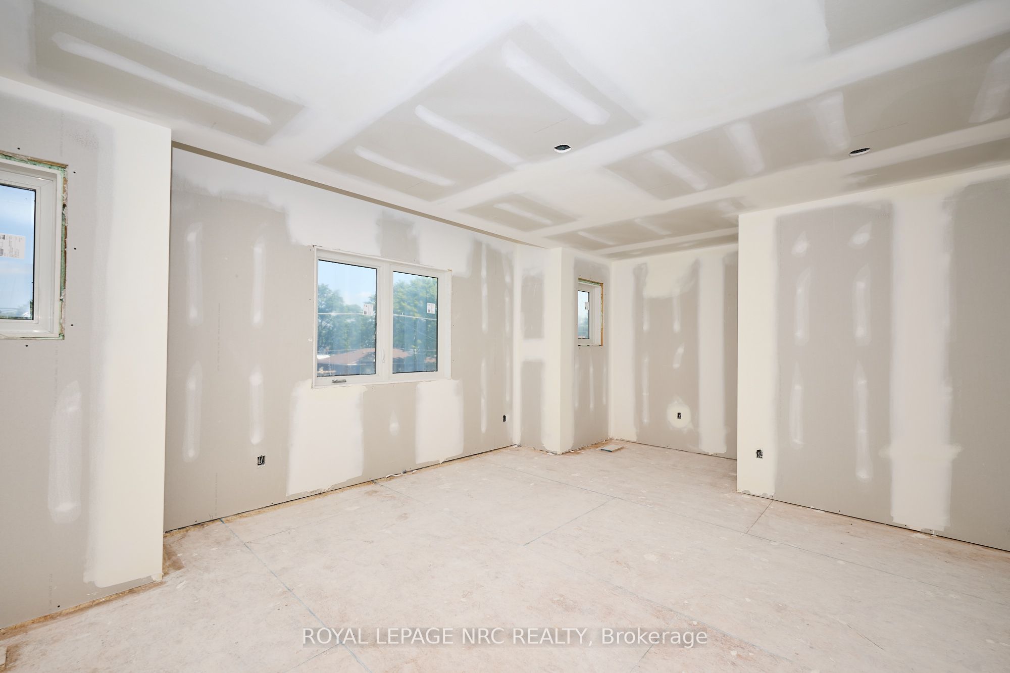 6672 Hawkins Street Property Photo 20