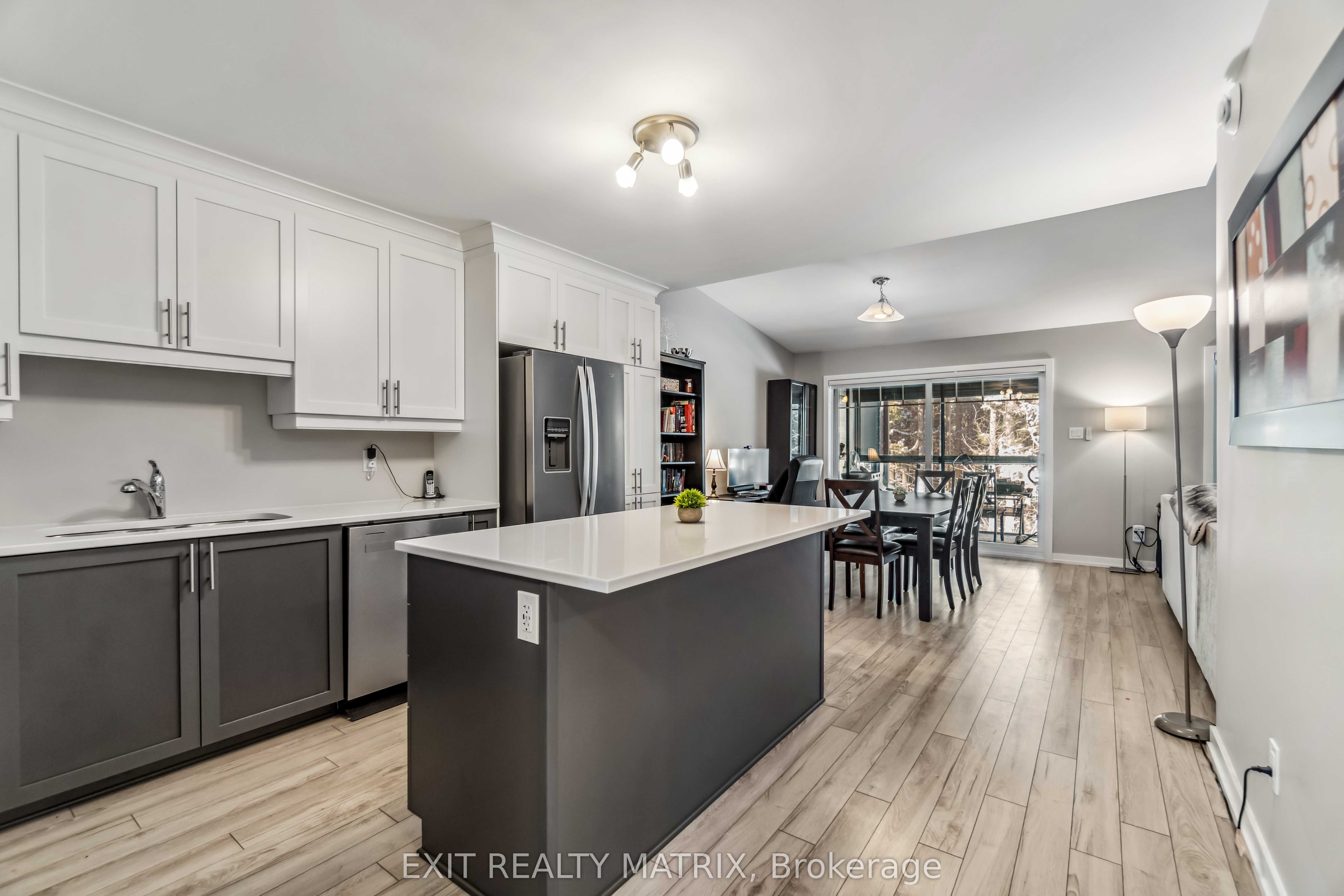 99 St Moritz Trl Property Photo 8