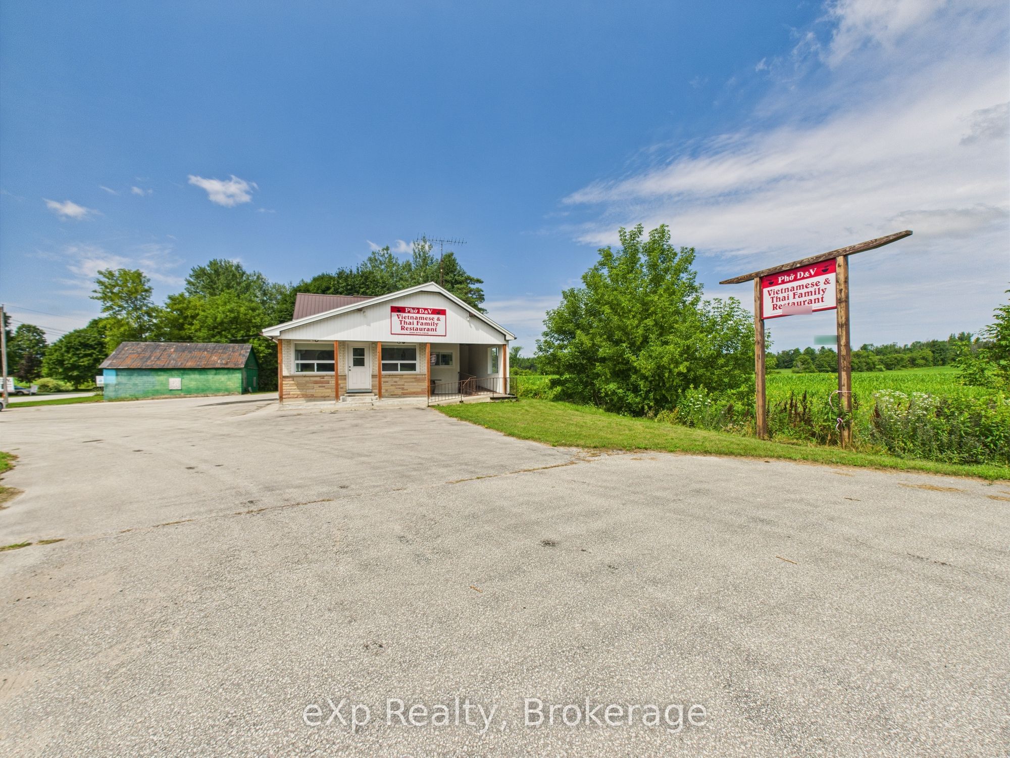 315194 Highway 6 N/a Property Photo 2