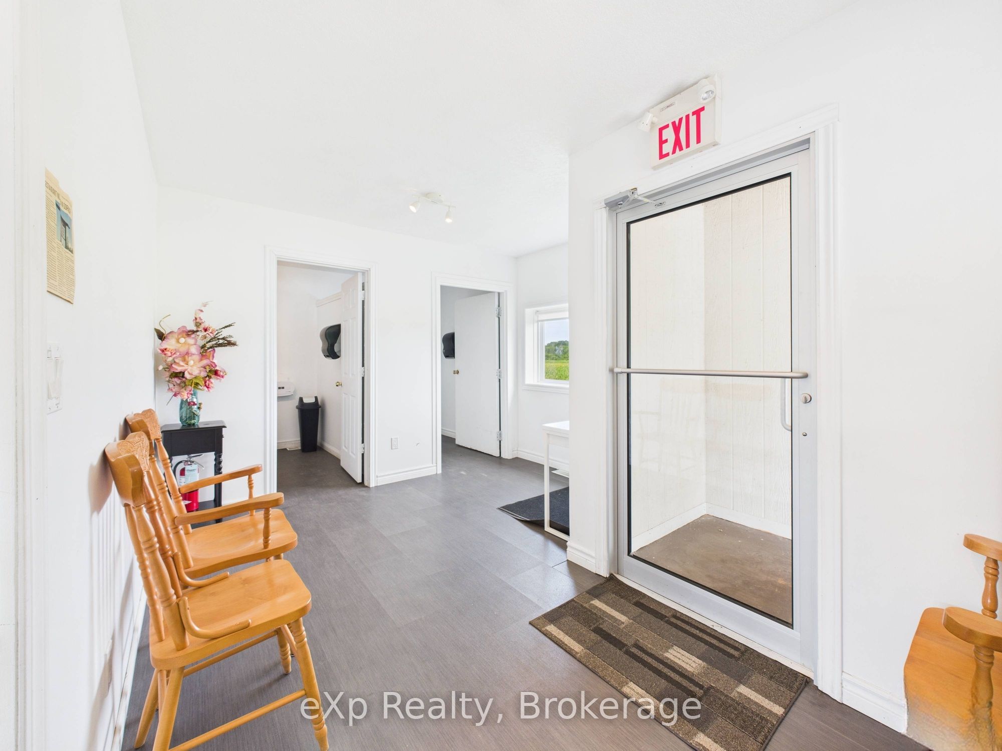 315194 Highway 6 N/a Property Photo 6