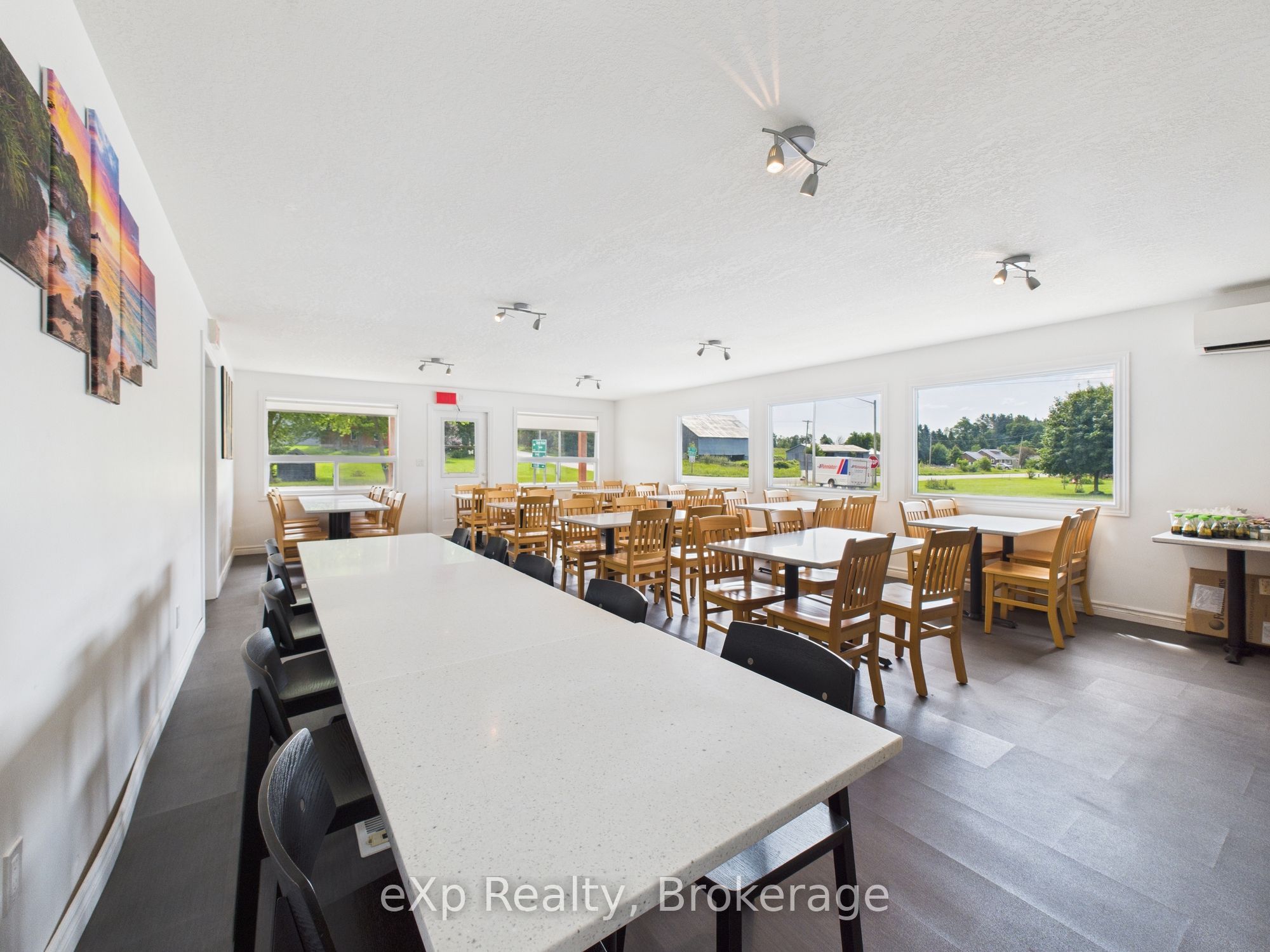 315194 Highway 6 N/a Property Photo 12