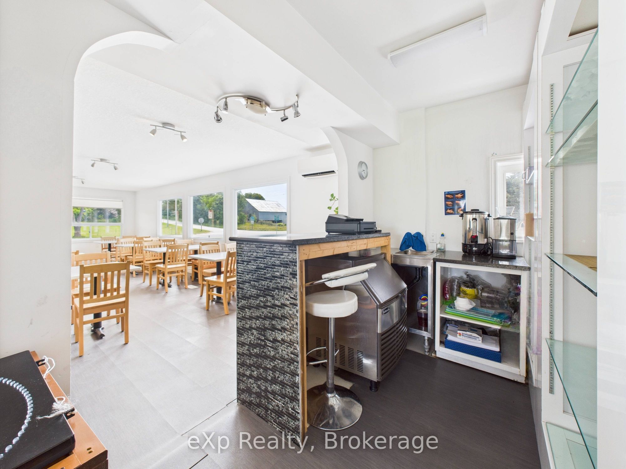 315194 Highway 6 N/a Property Photo 13