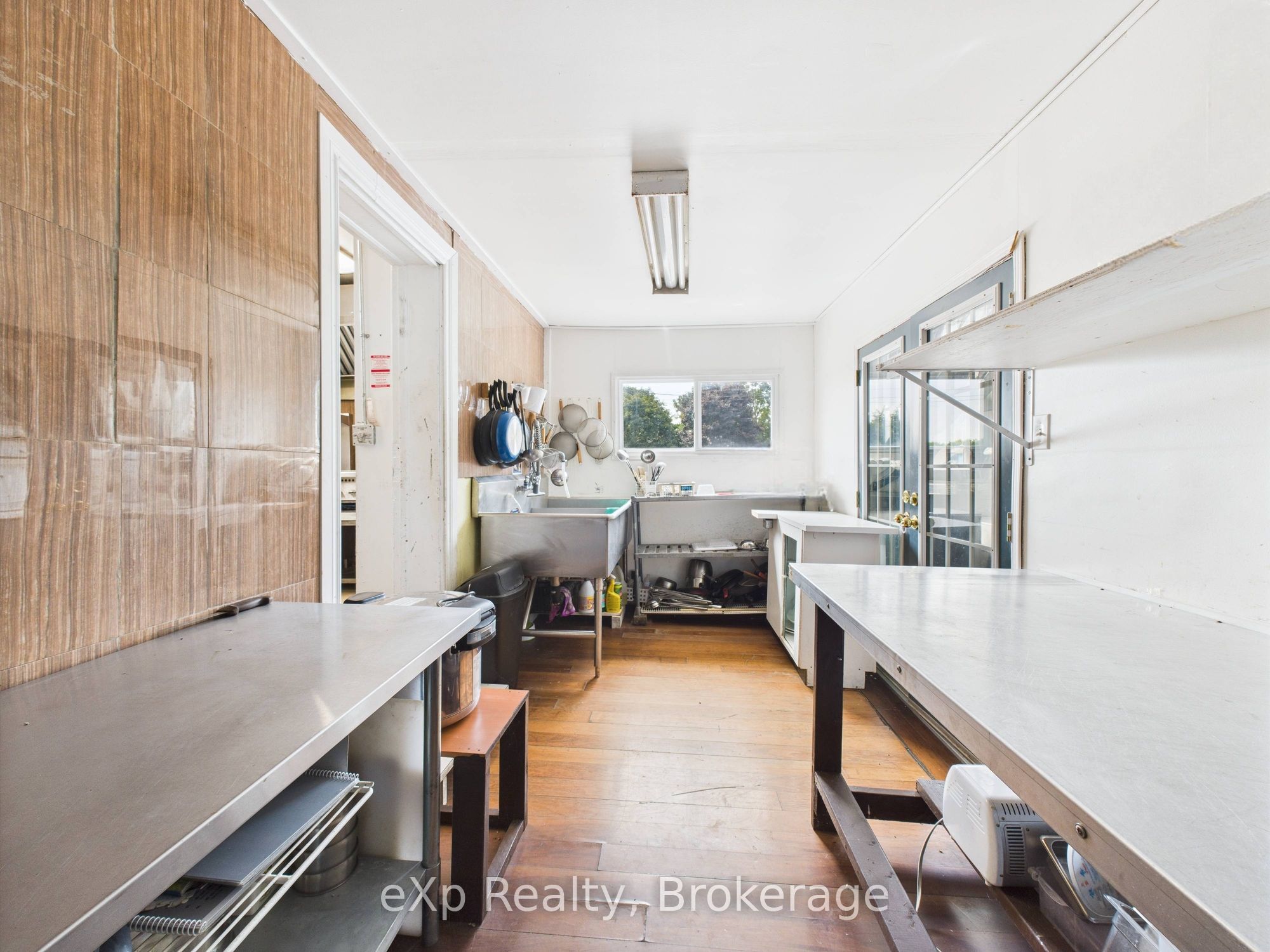 315194 Highway 6 N/a Property Photo 18