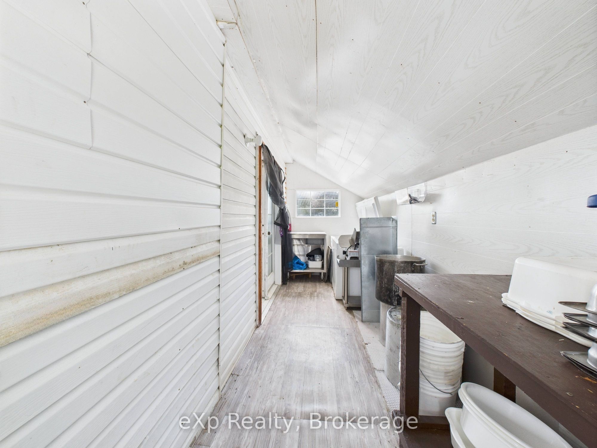 315194 Highway 6 N/a Property Photo 20