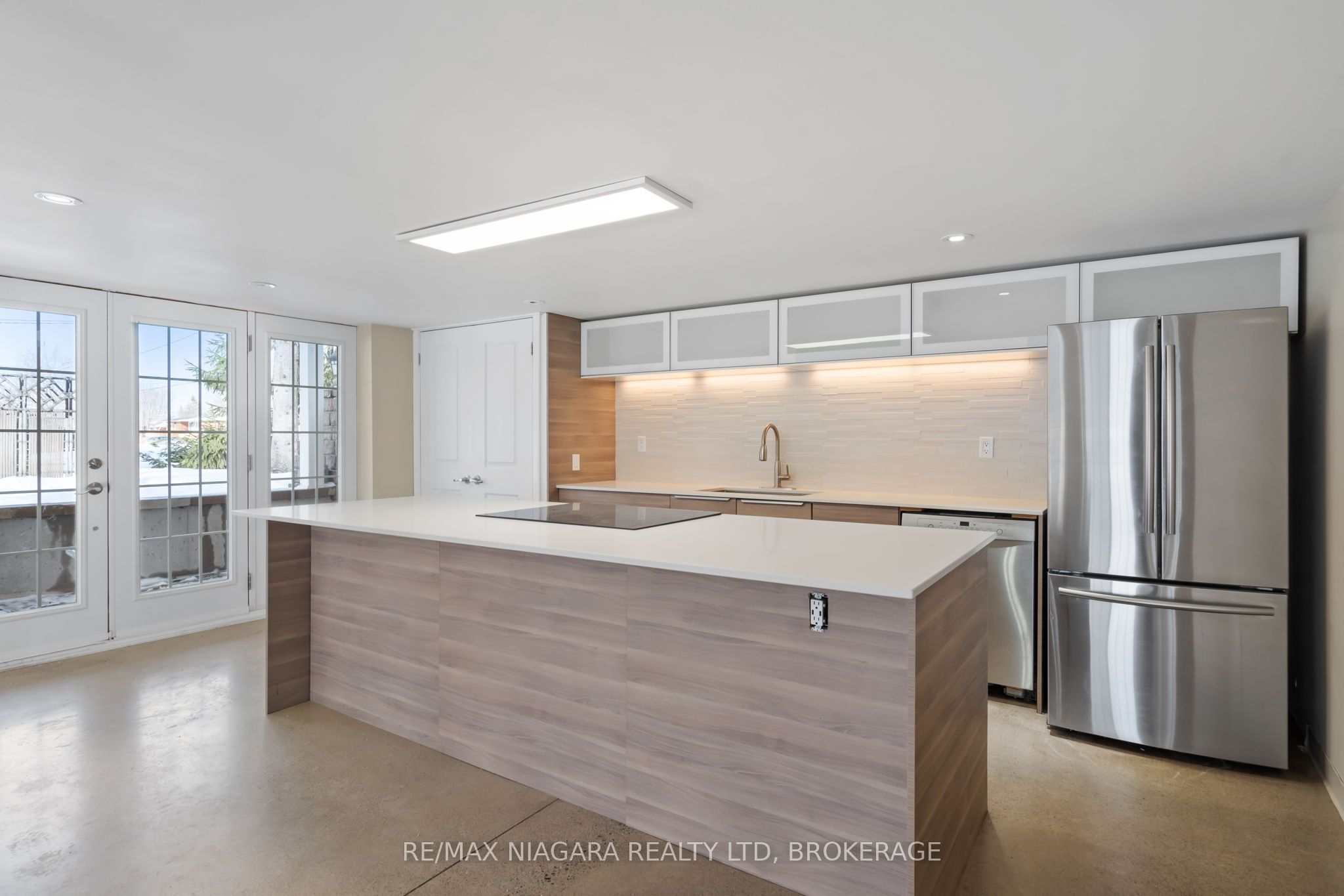 12 Cedar Street Property Photo 6