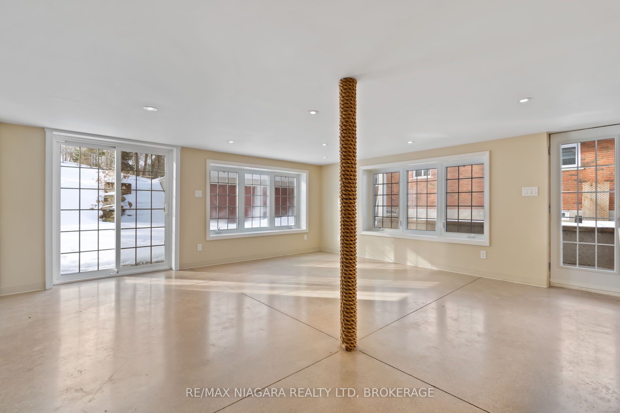 12 Cedar Street Property Photo 9