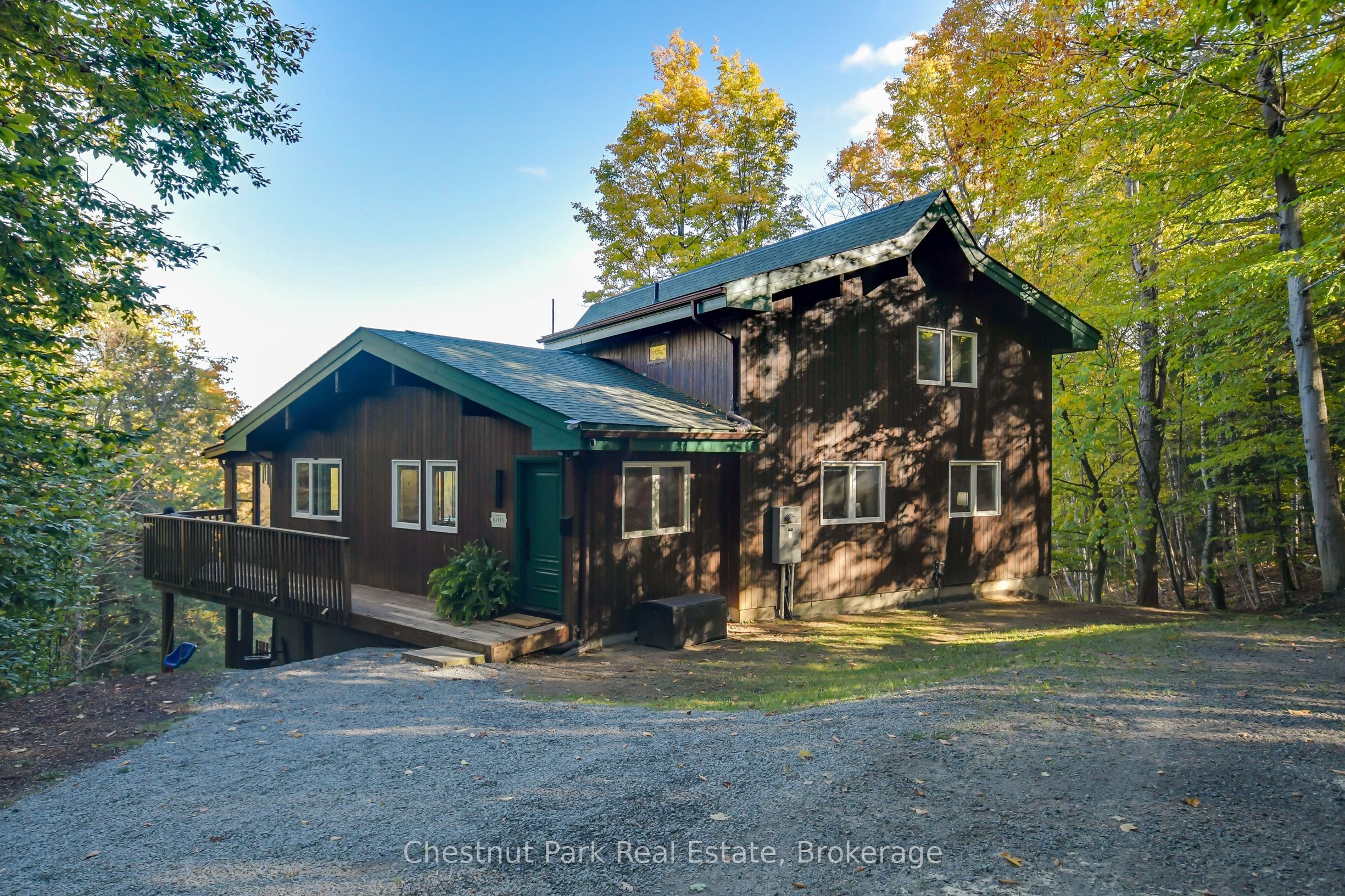 1033 Point Ideal Road Property Photo 1