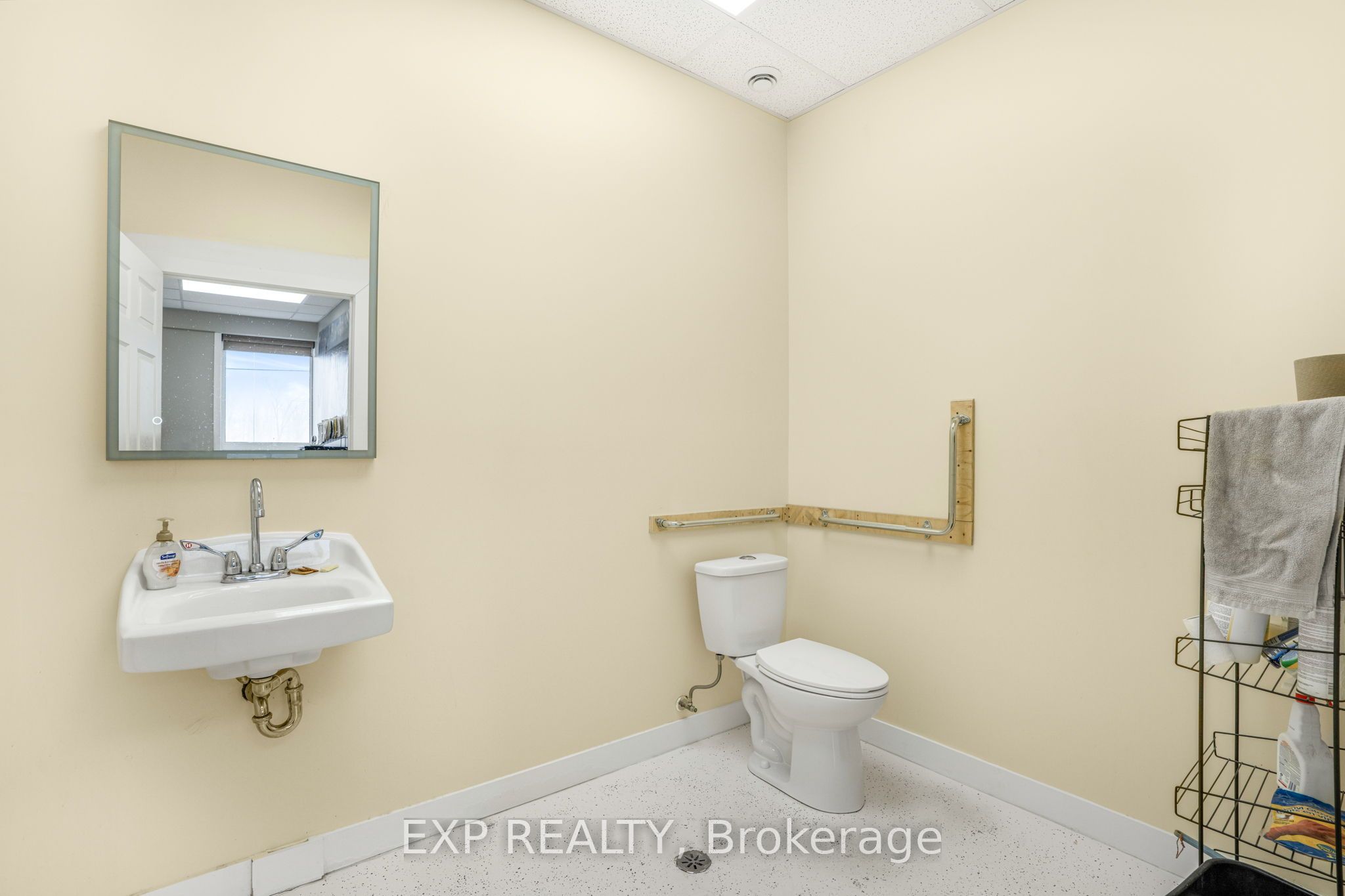 299 Industrial Boulevard Property Photo 13