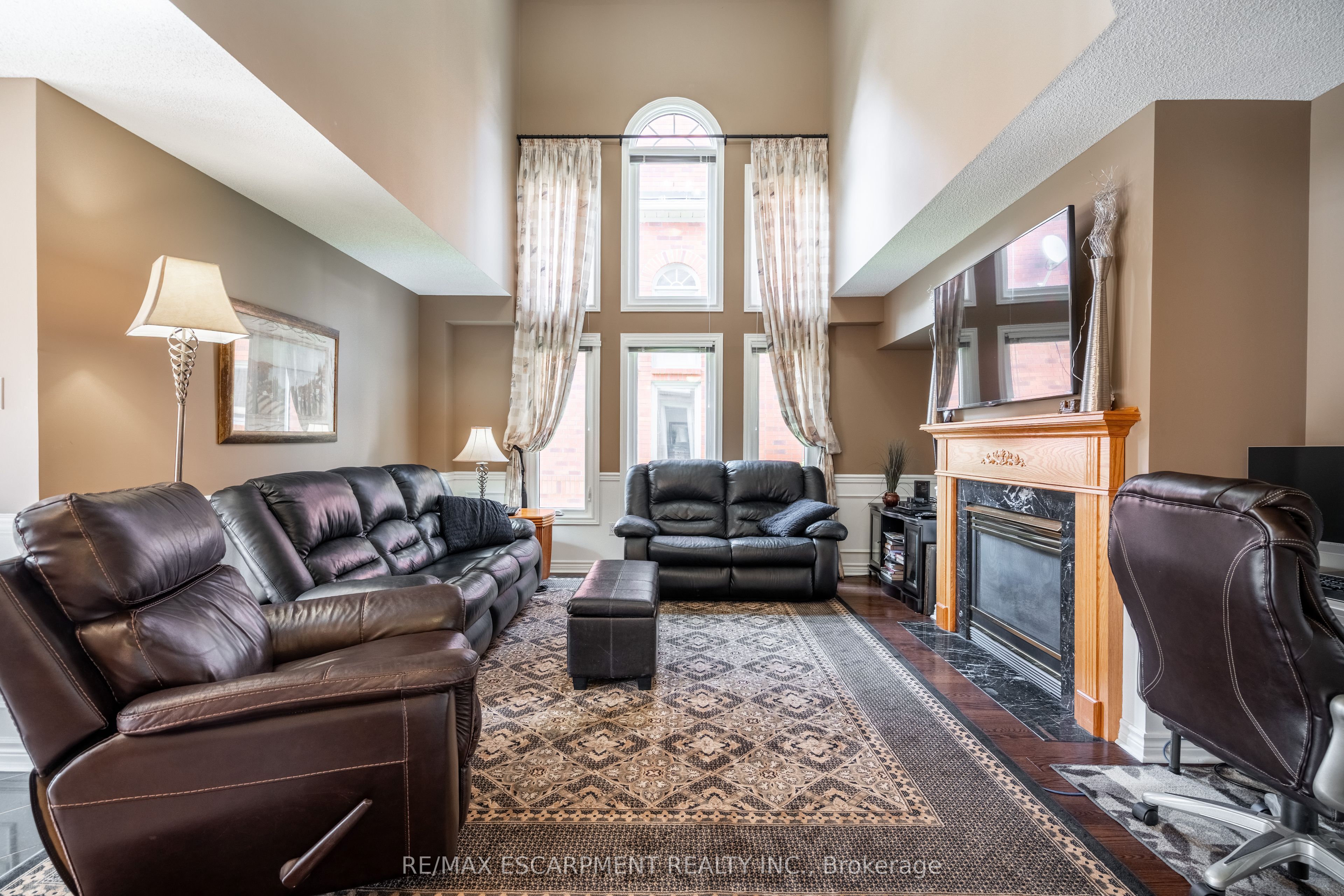 89 Meadowlands Blvd Property Photo 5