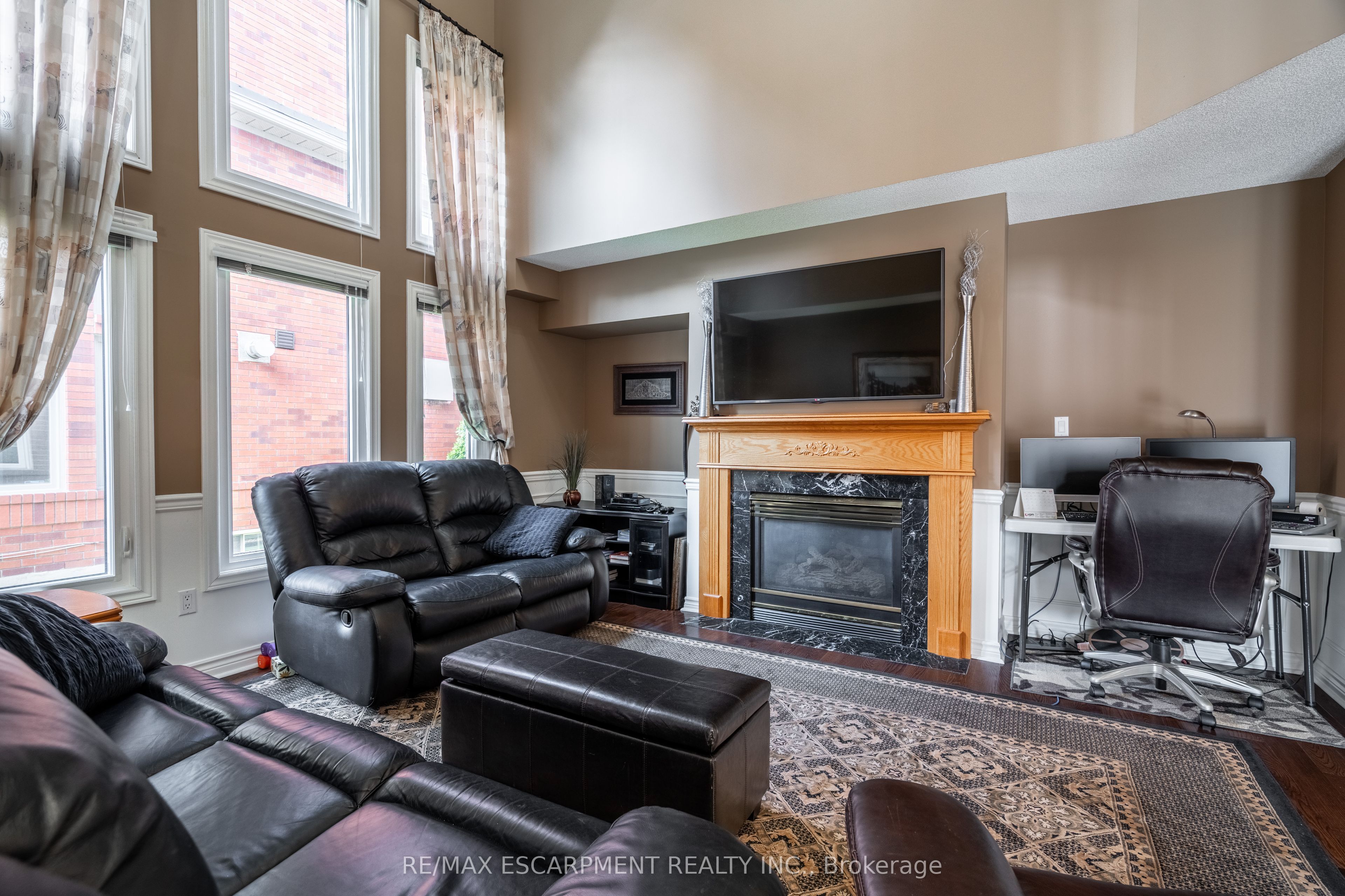 89 Meadowlands Blvd Property Photo 6