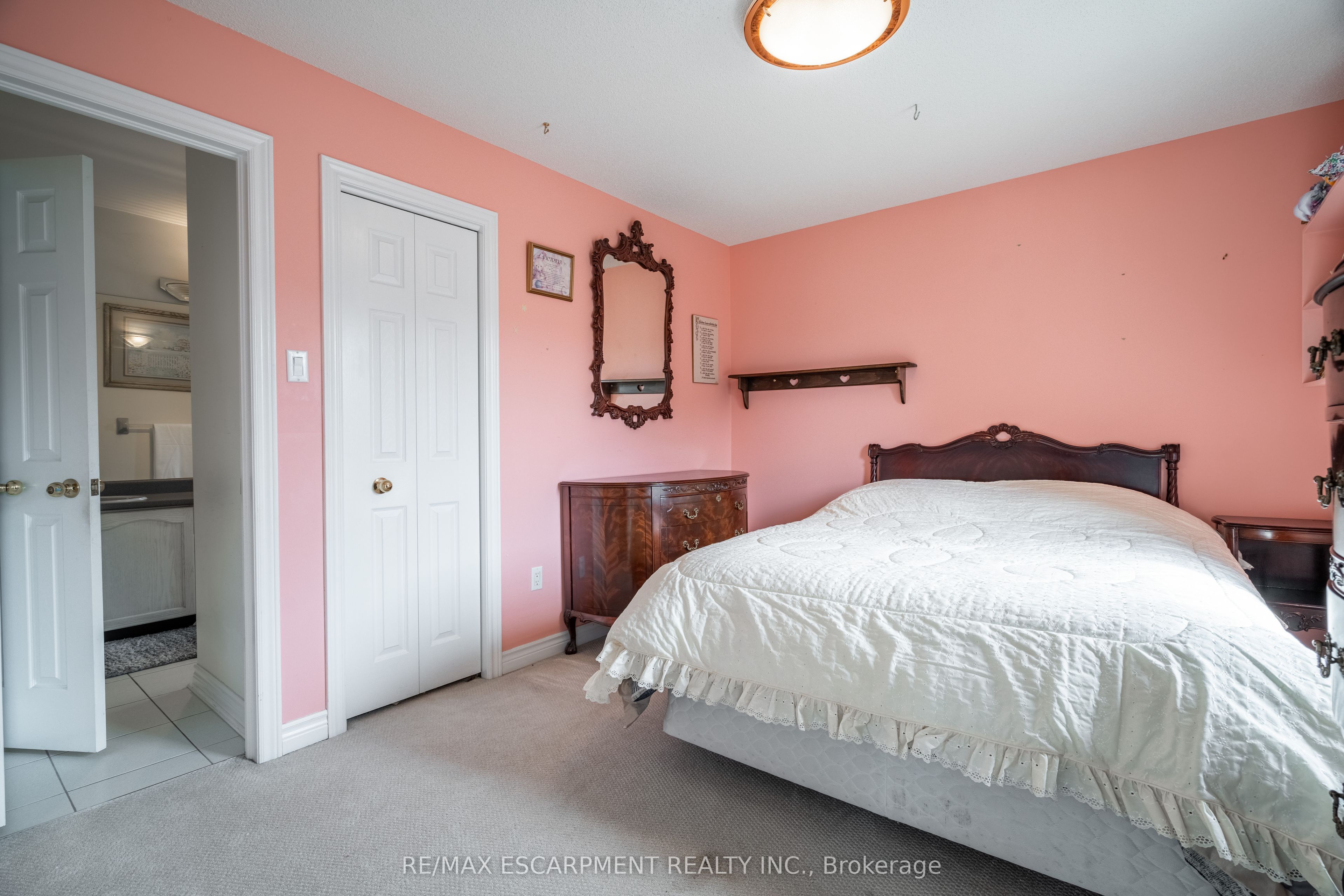 89 Meadowlands Blvd Property Photo 17