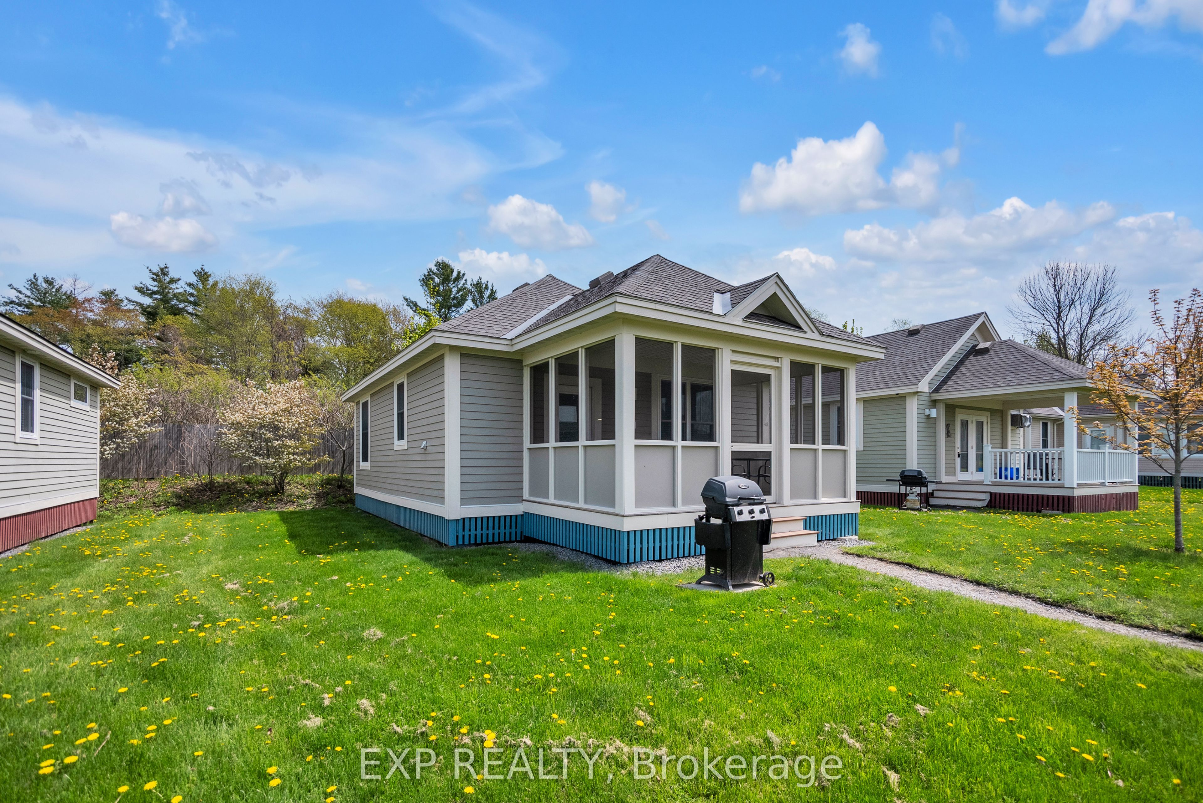 48 Meadowview Lane Property Photo 1
