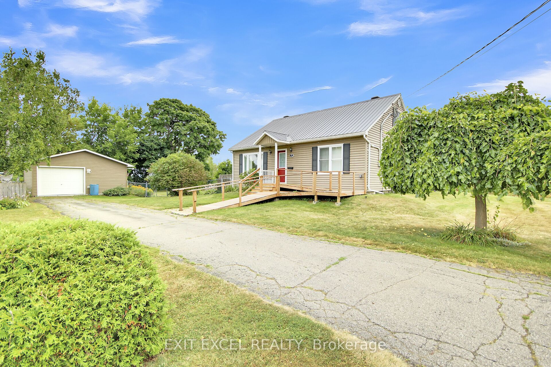 733 Jessup Street Property Photo 1