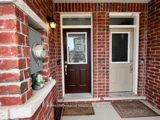 301 Equestrian Way Property Photo 1