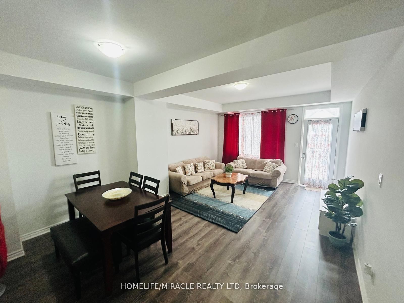 301 Equestrian Way Property Photo 3