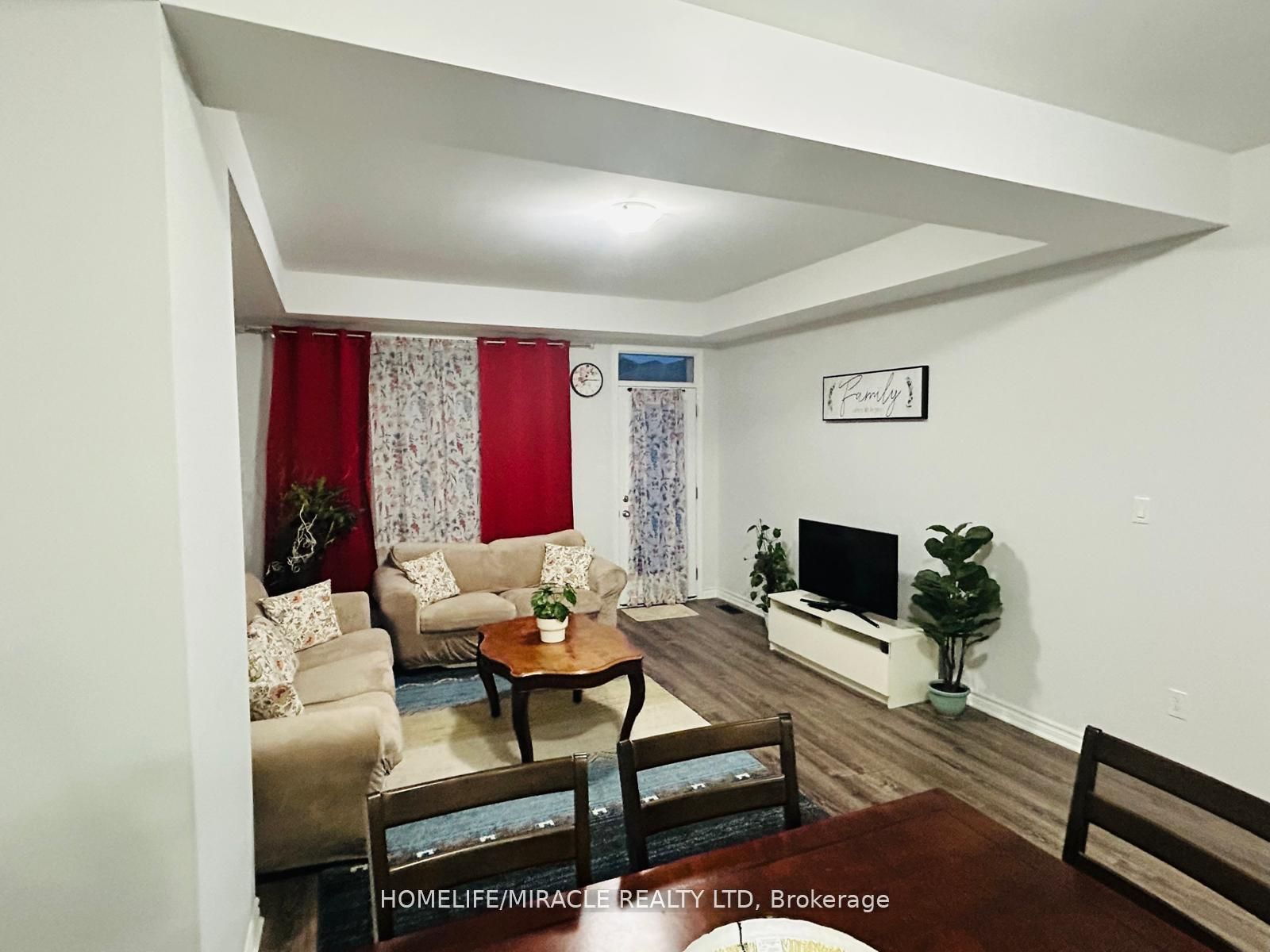 301 Equestrian Way Property Photo 7