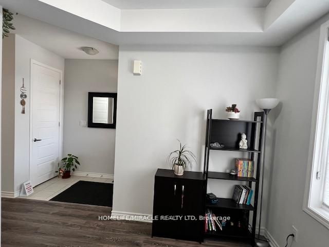 301 Equestrian Way Property Photo 11