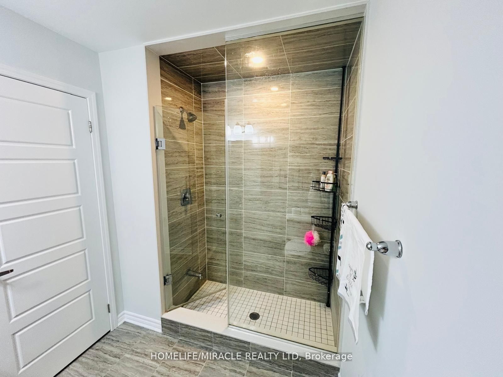 301 Equestrian Way Property Photo 18