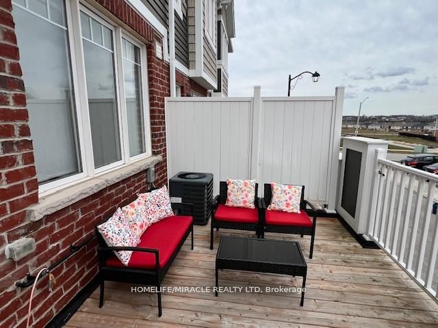 301 Equestrian Way Property Photo 26