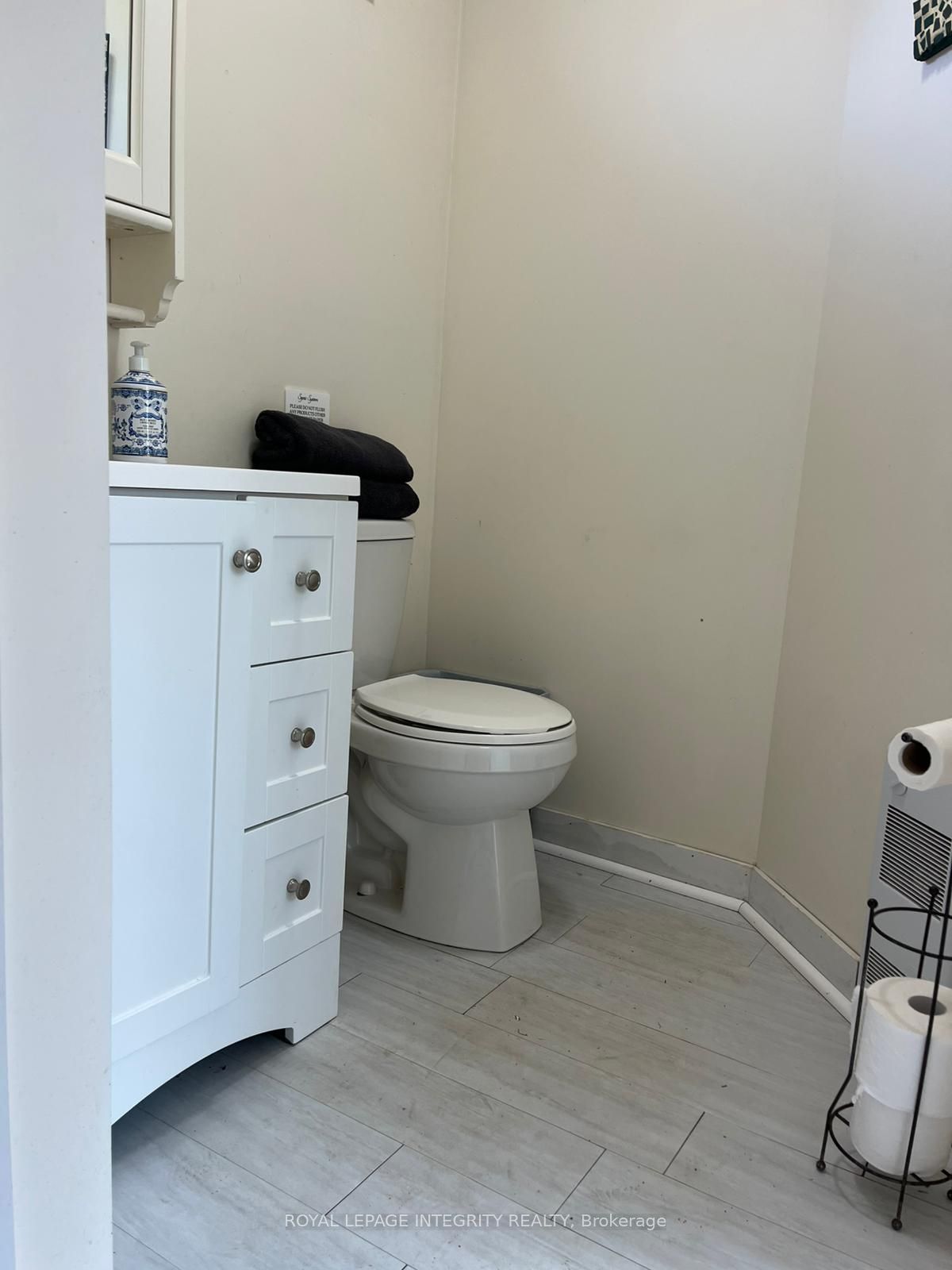 3117 Carp Road Property Photo 19