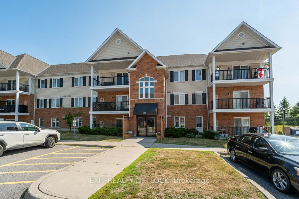 312 Spillsbury Drive 303