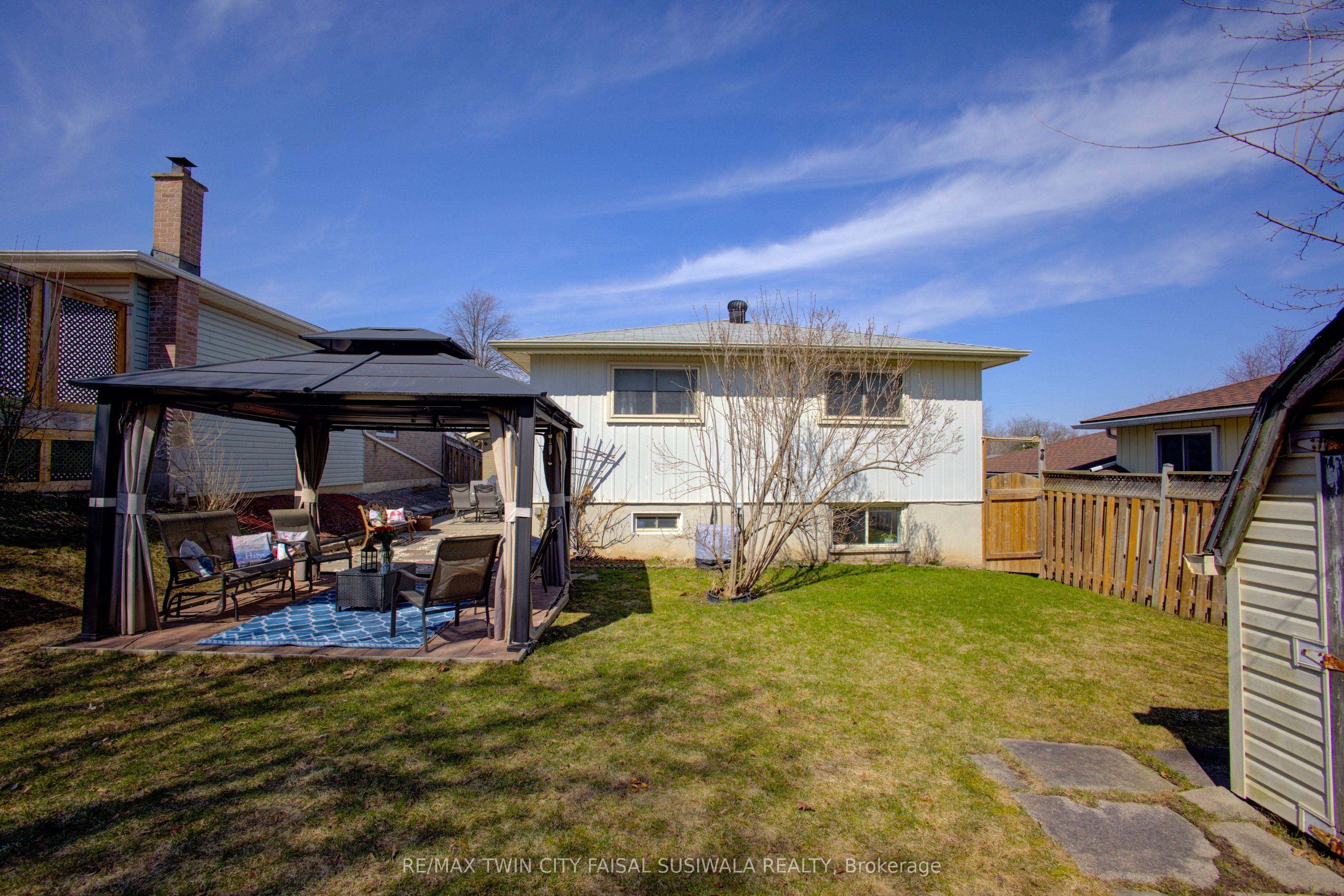 173 Hazelglen Drive Property Photo 4