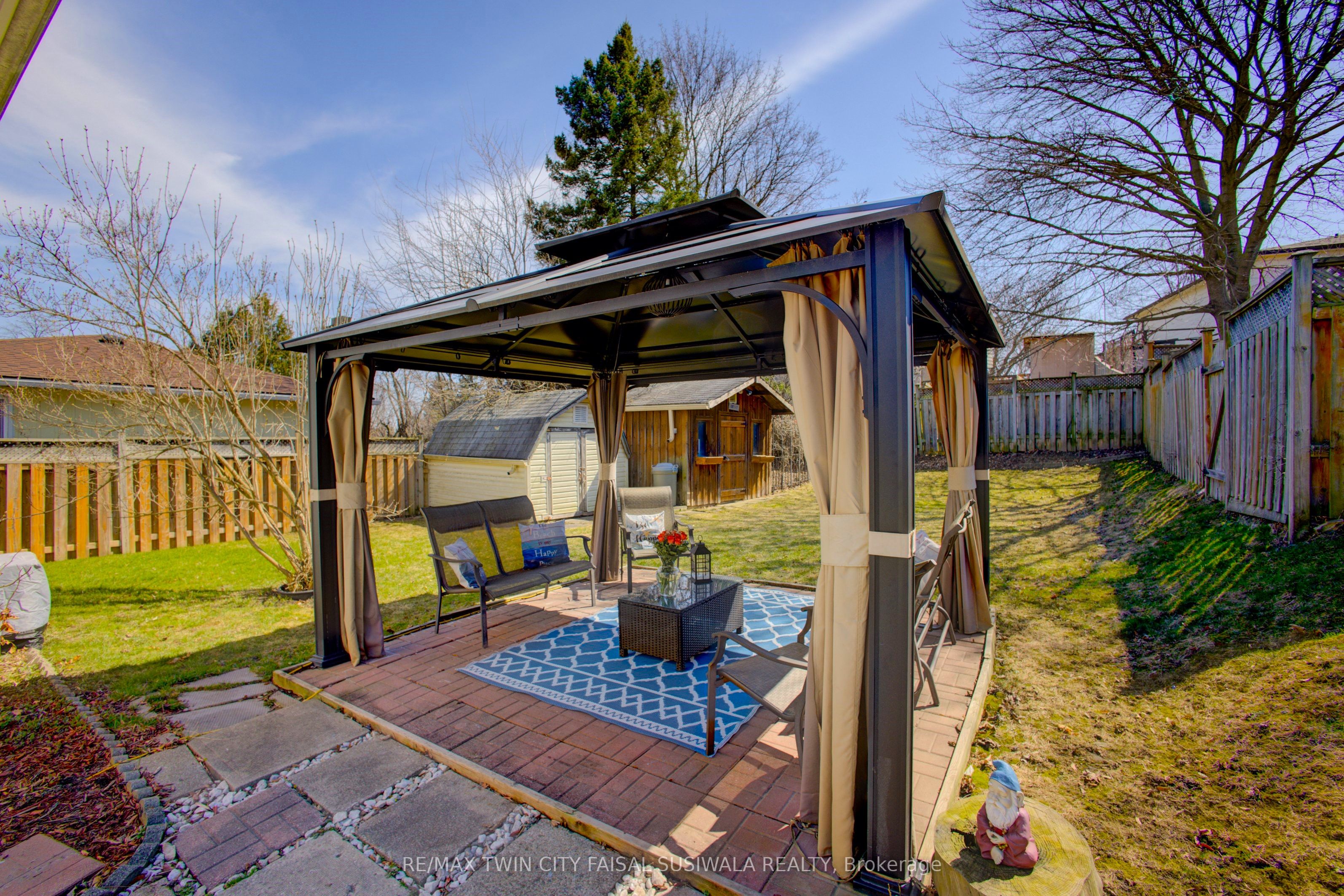 173 Hazelglen Drive Property Photo 5