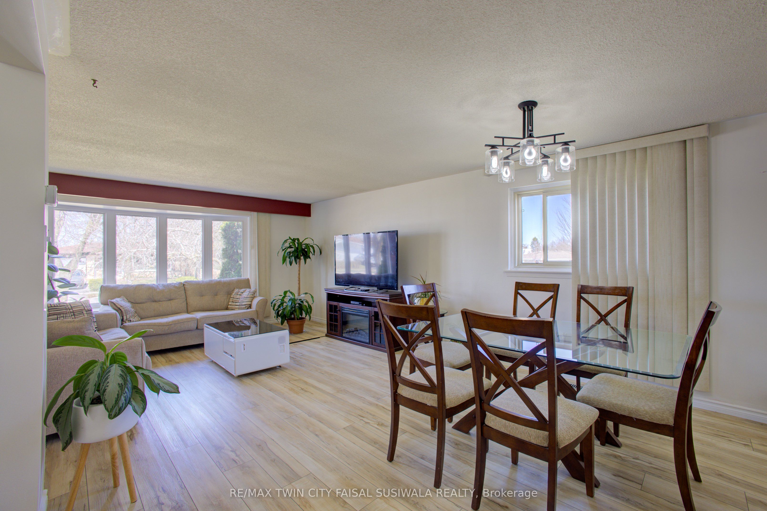 173 Hazelglen Drive Property Photo 12