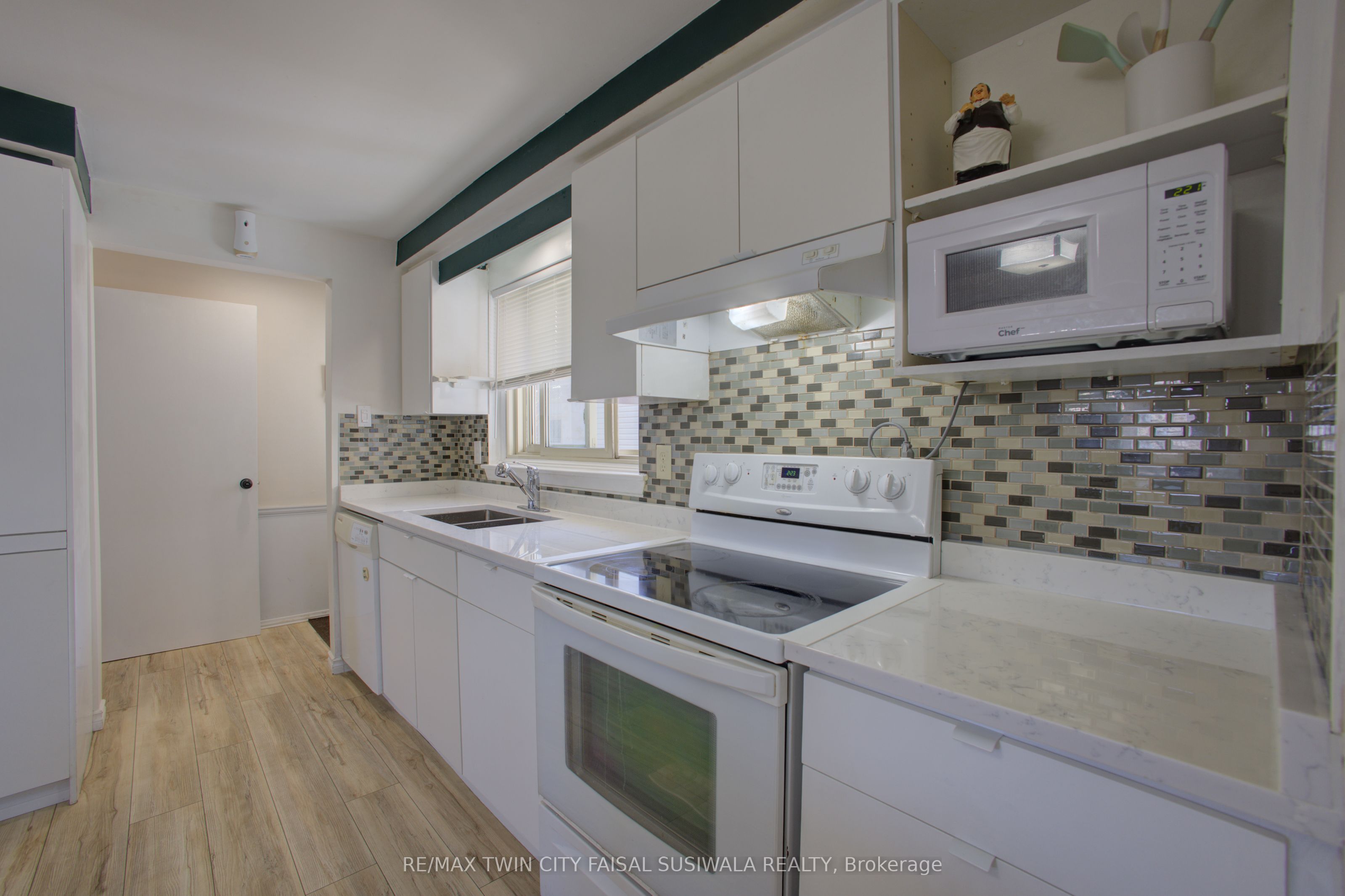 173 Hazelglen Drive Property Photo 14