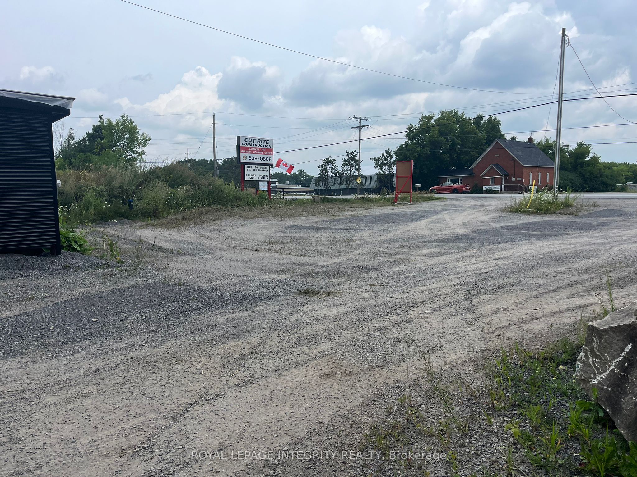 3009 Carp Road Property Photo 5