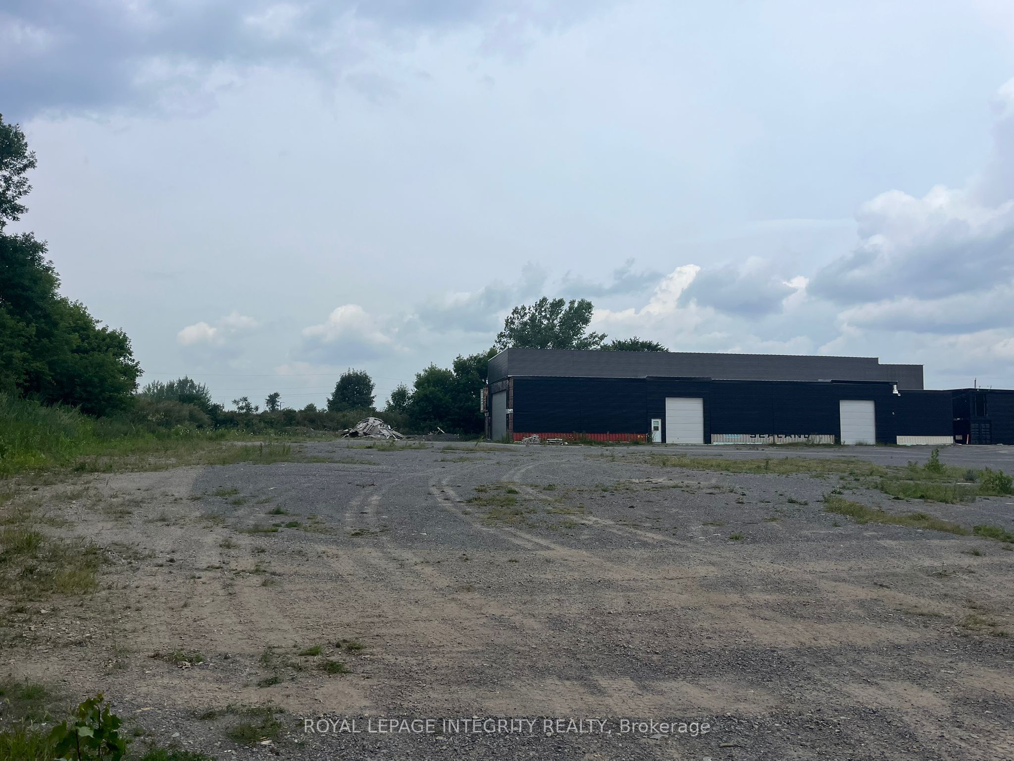 3009 Carp Road Property Photo 8