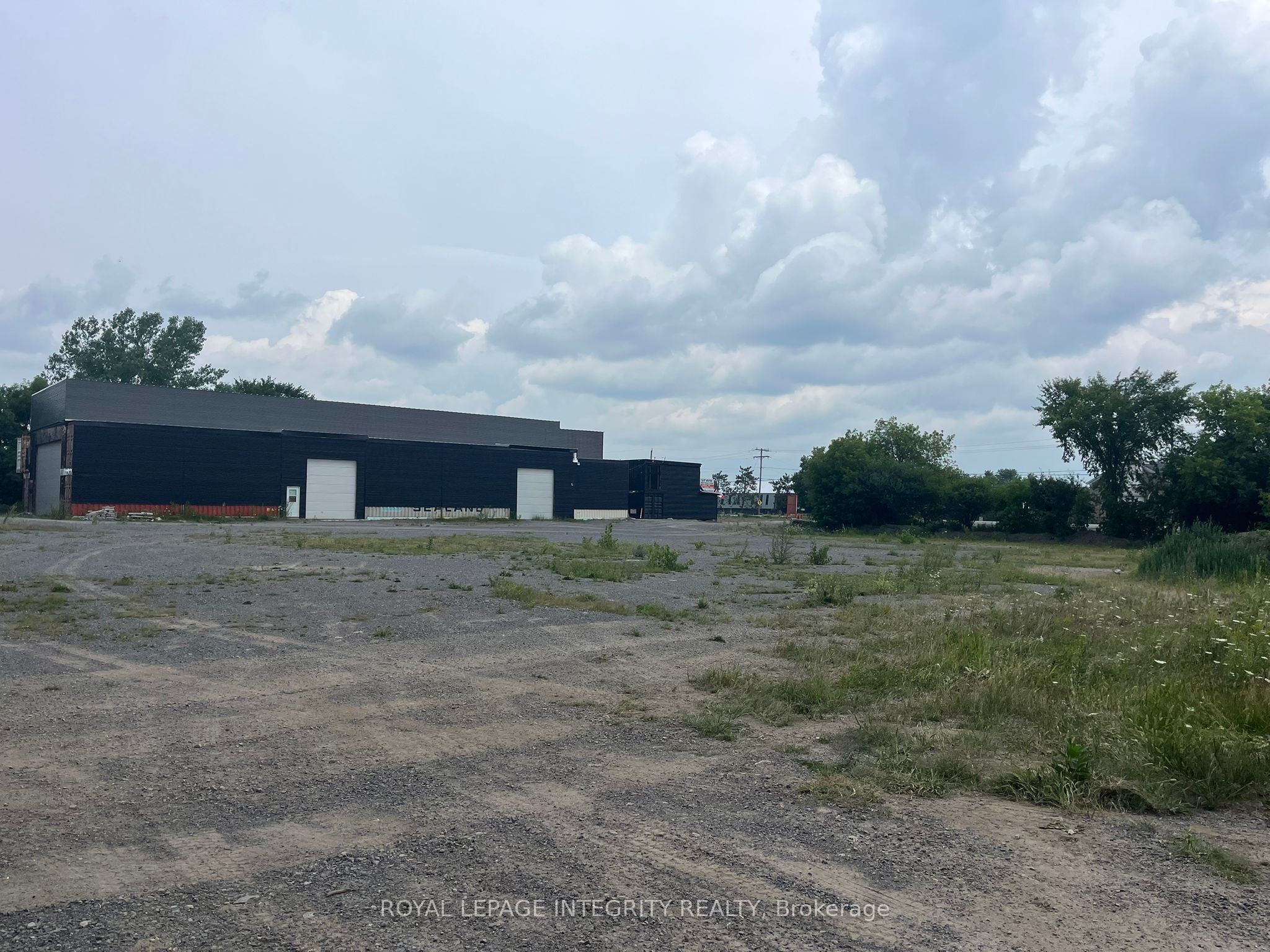 3009 Carp Road Property Photo 9