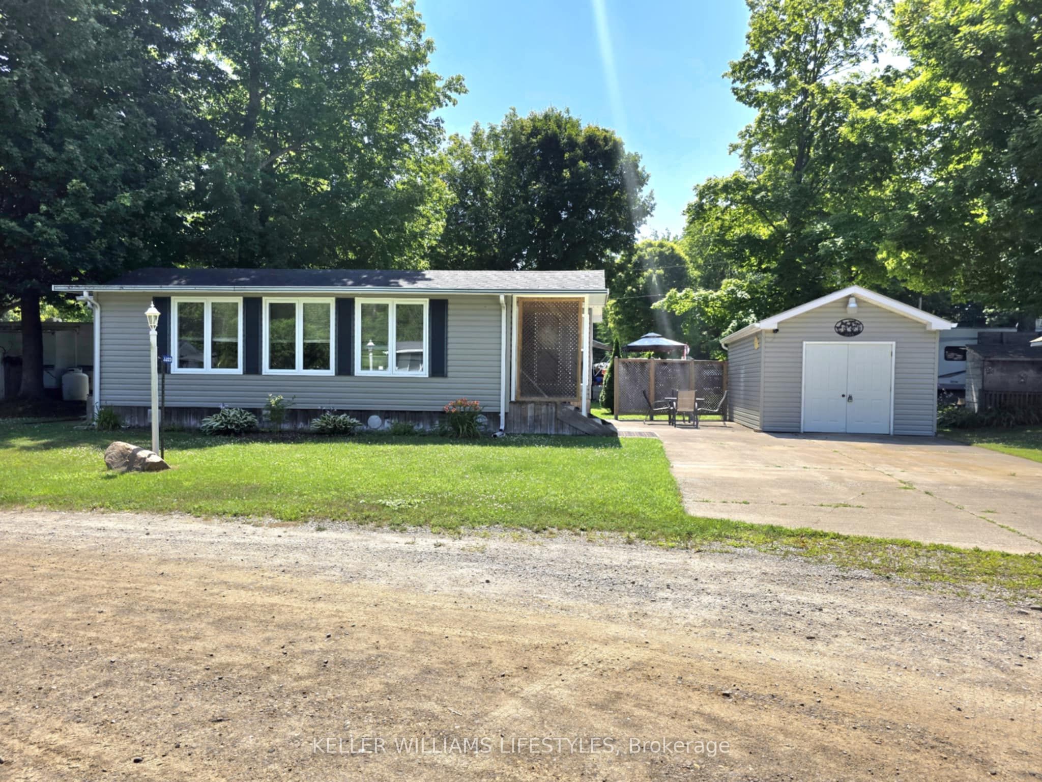 9338 W Ipperwash Rd Property Photo 1
