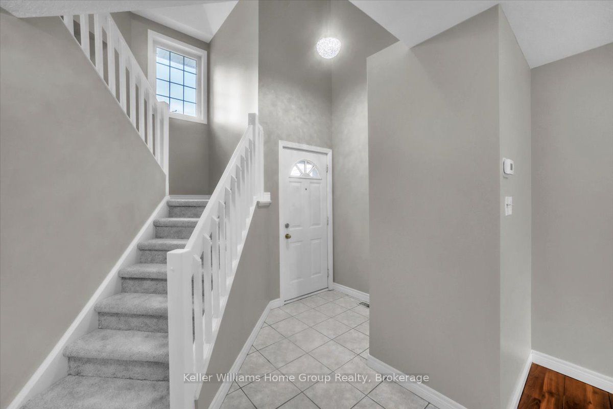 10 Periwinkle Way Property Photo 6