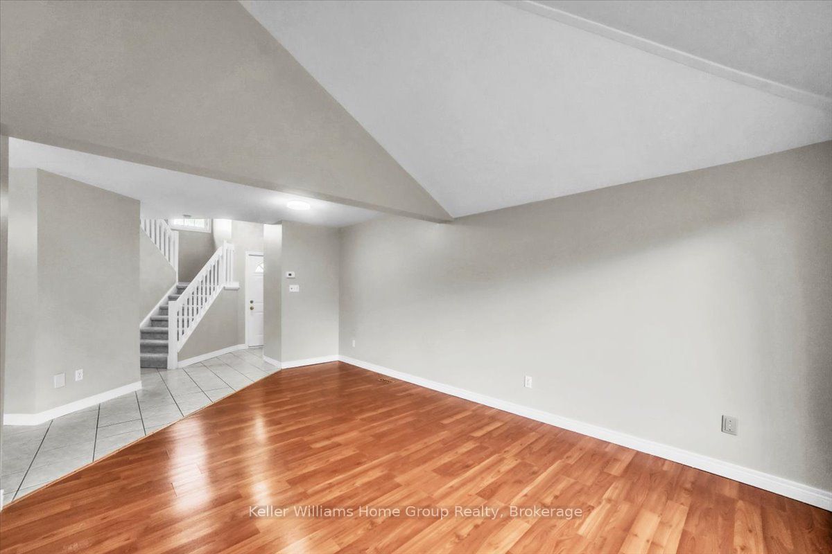10 Periwinkle Way Property Photo 7