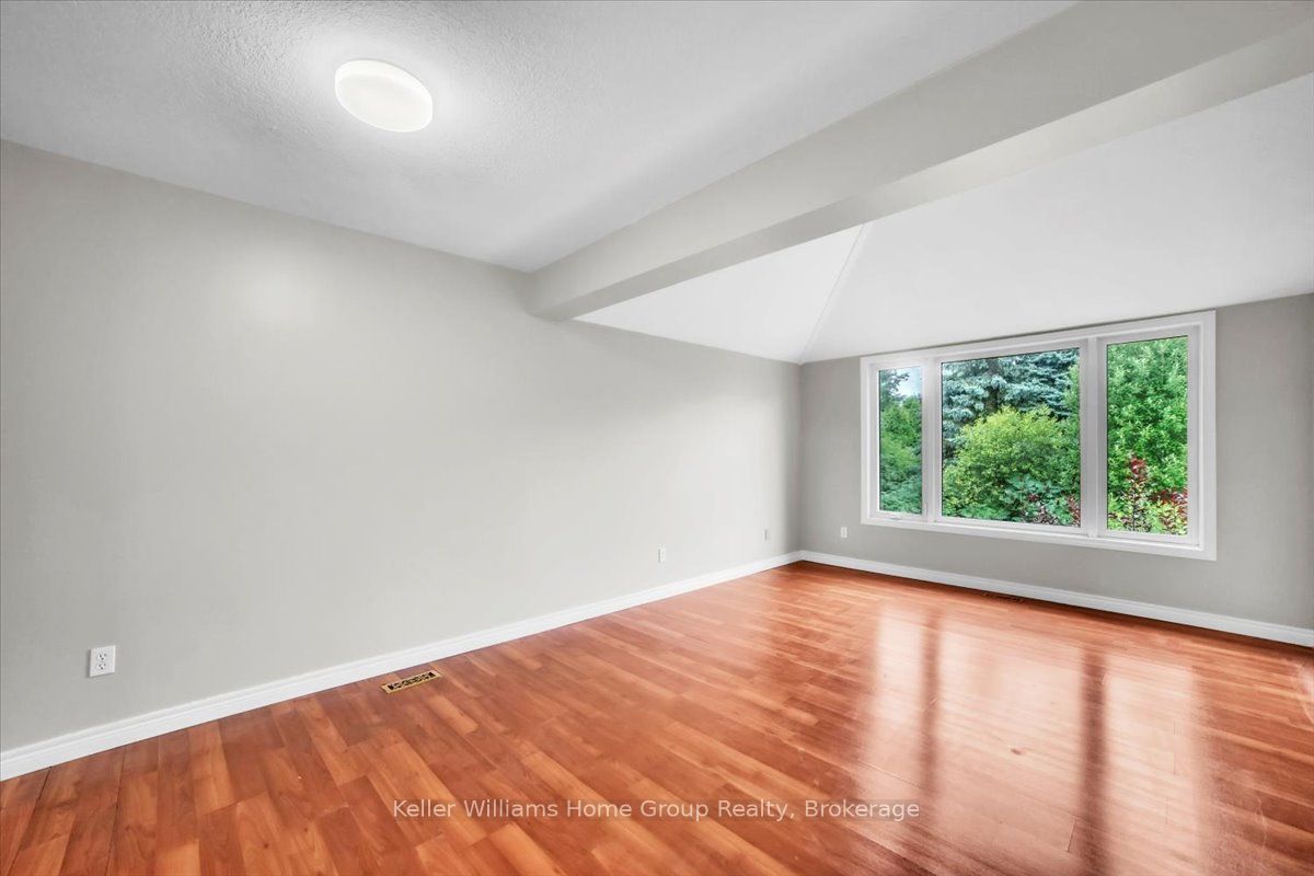 10 Periwinkle Way Property Photo 9