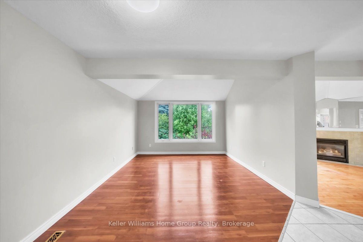10 Periwinkle Way Property Photo 10