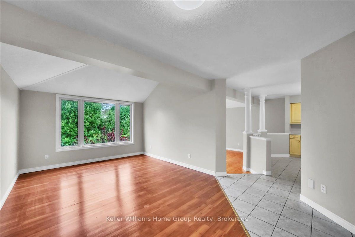 10 Periwinkle Way Property Photo 11