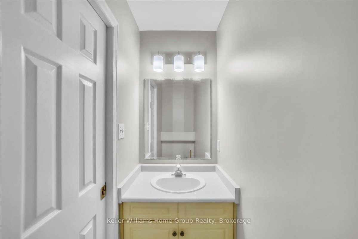 10 Periwinkle Way Property Photo 22