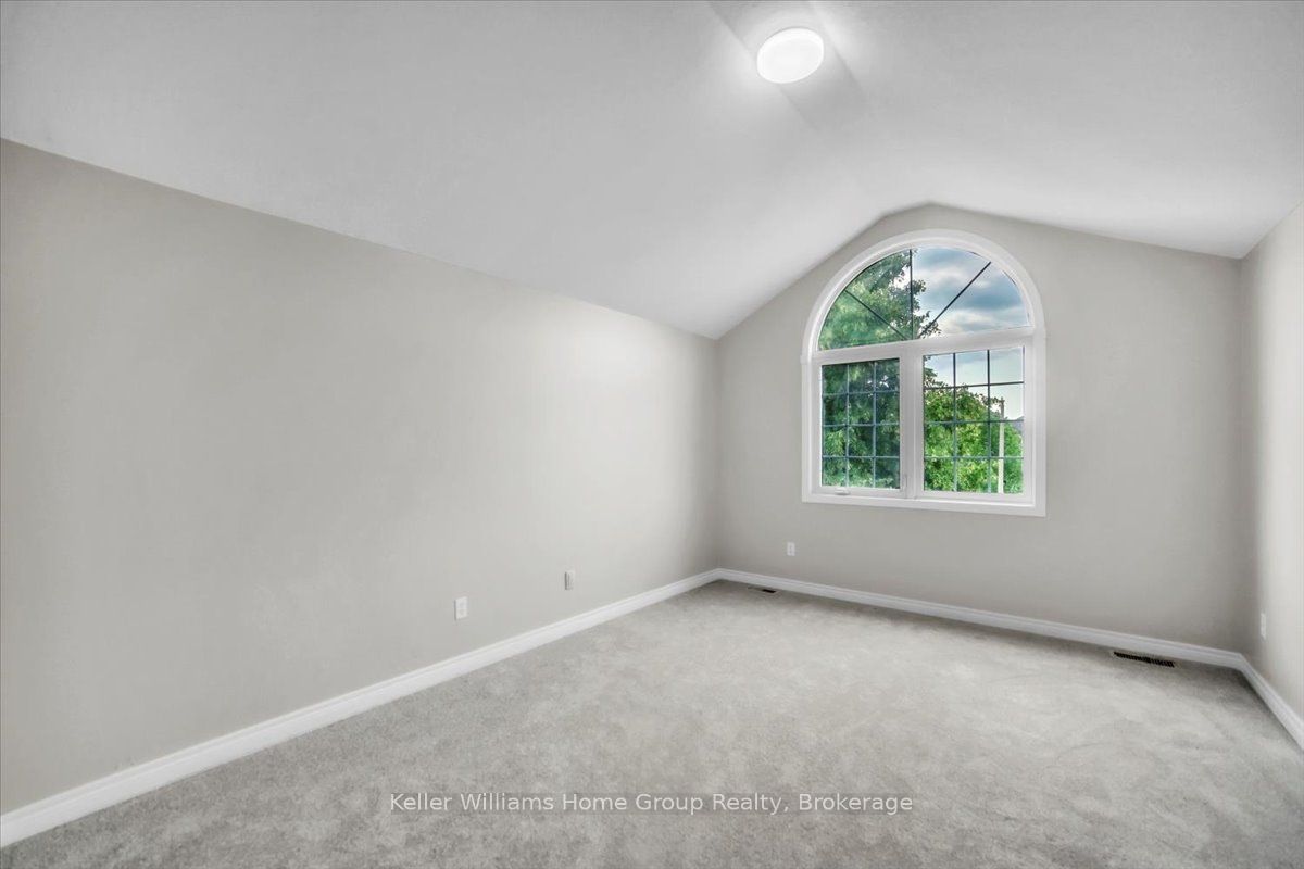 10 Periwinkle Way Property Photo 28