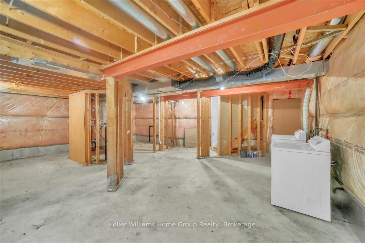10 Periwinkle Way Property Photo 38