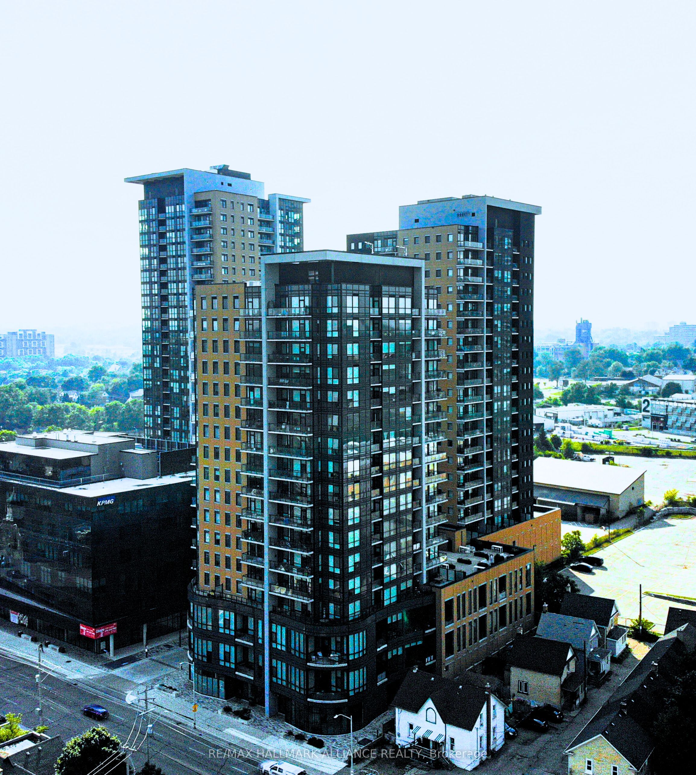 100 Garment St Property Photo 1