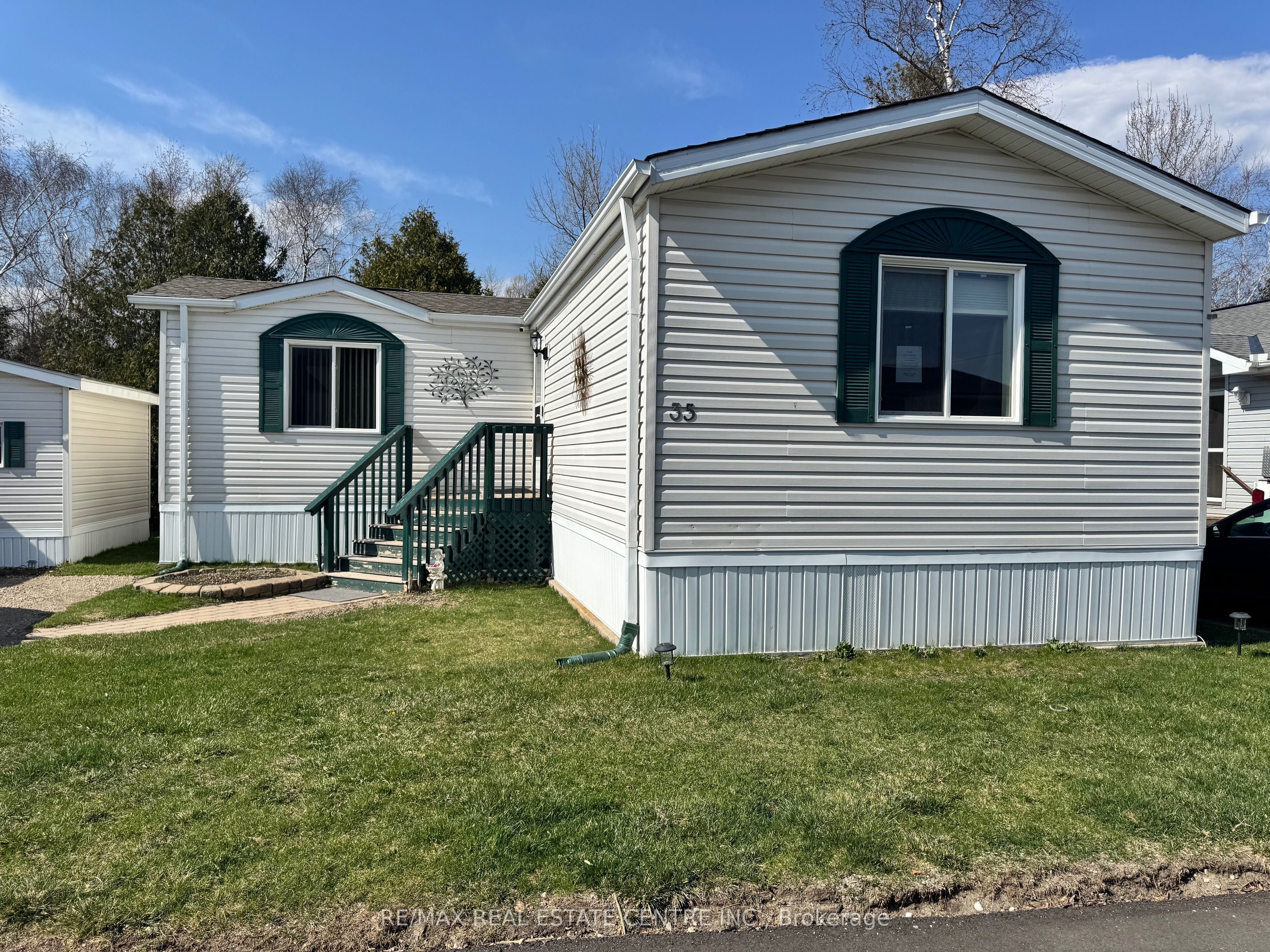 35 Water Street Property Photo 1