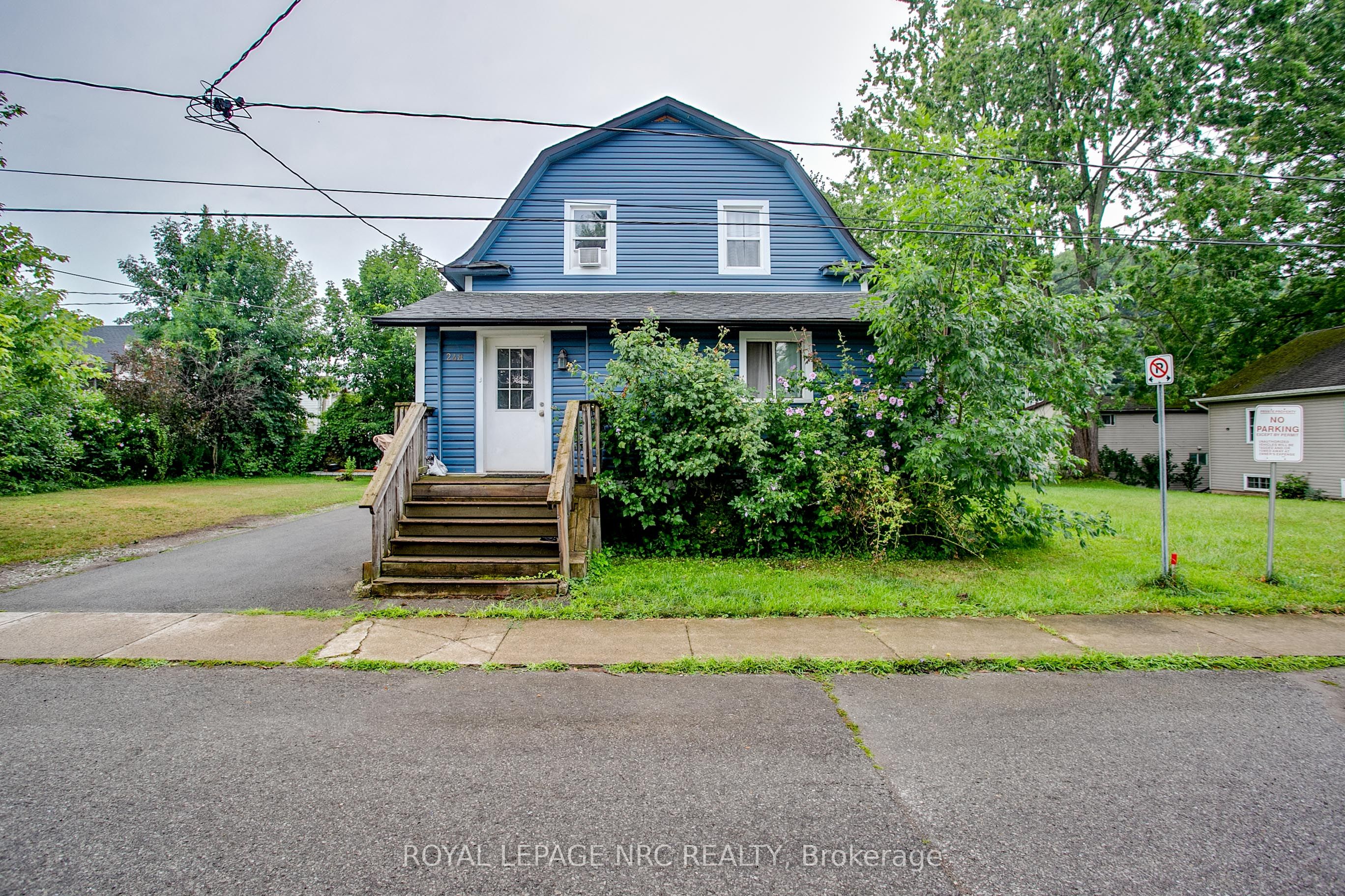248 Cambridge Rd W Property Photo 1