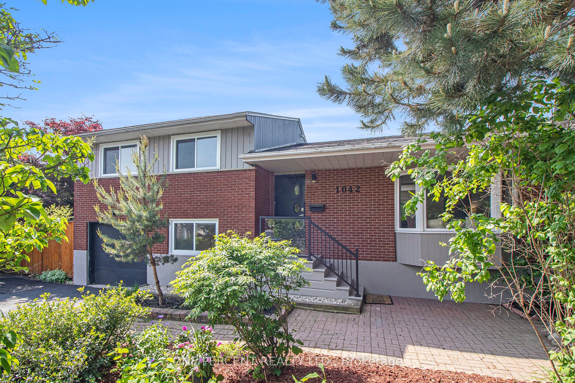 1042 Harkness Avenue Property Photo 1