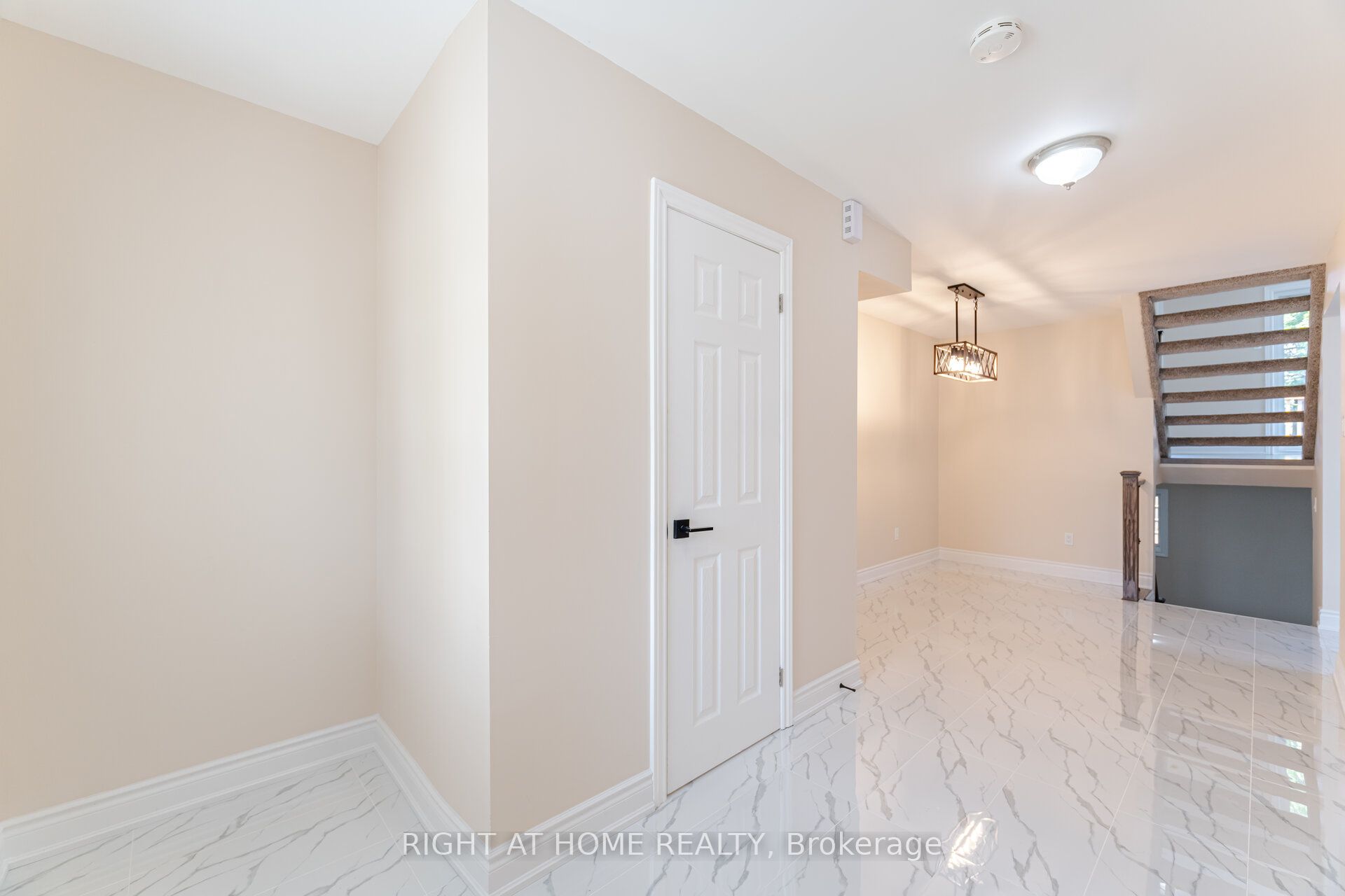 50 Albemarle Street Property Photo 7