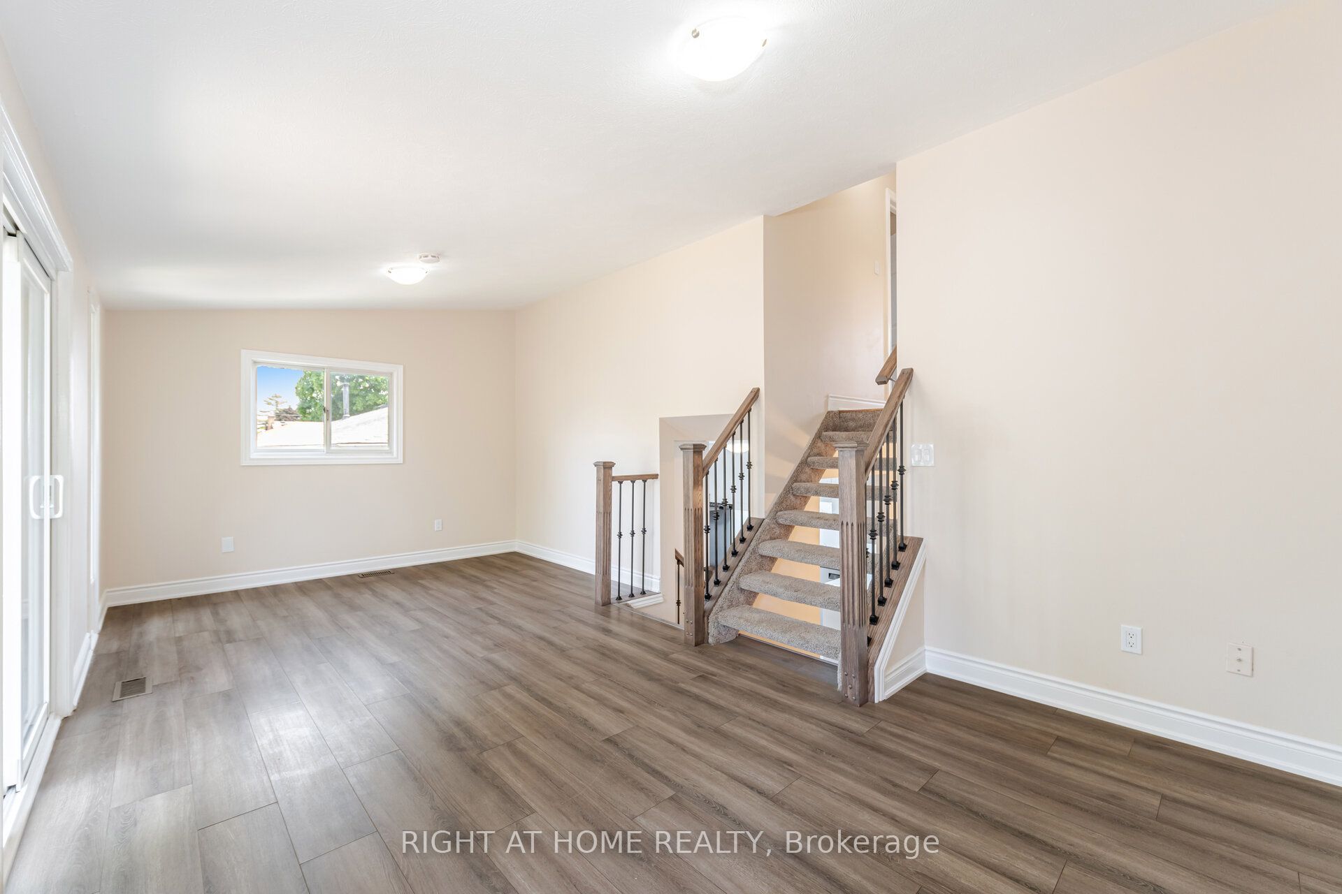 50 Albemarle Street Property Photo 18