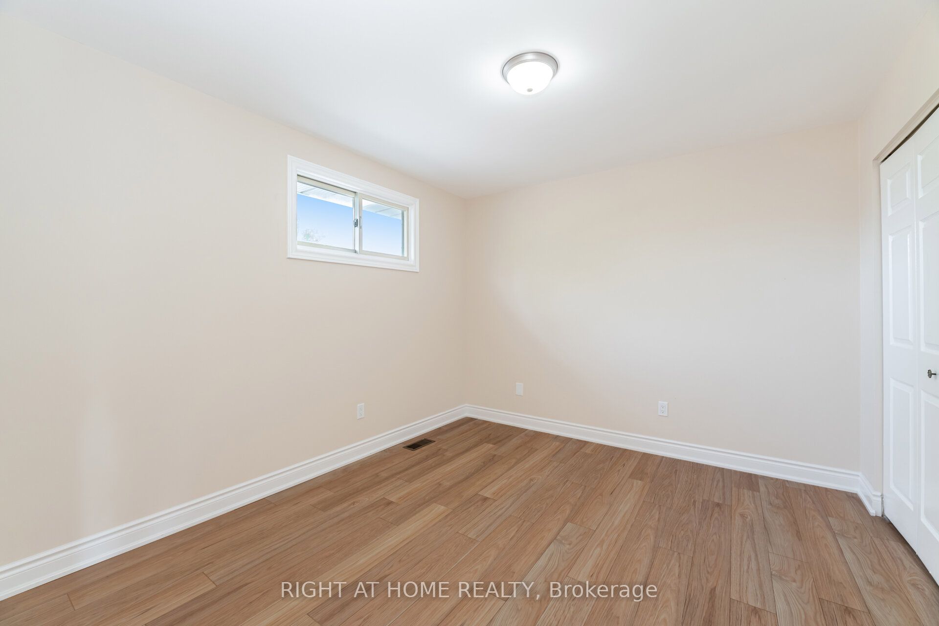 50 Albemarle Street Property Photo 22