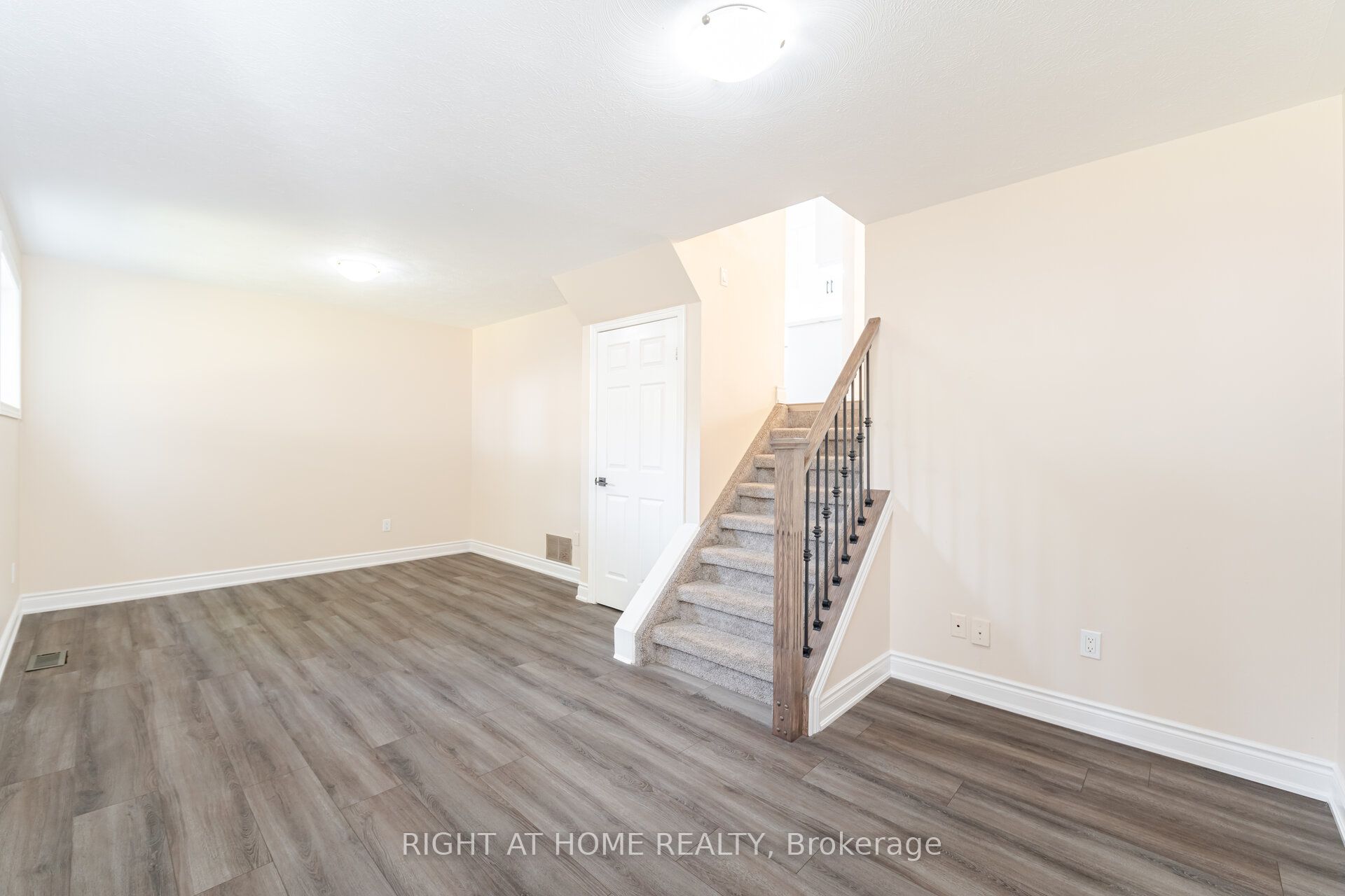 50 Albemarle Street Property Photo 28